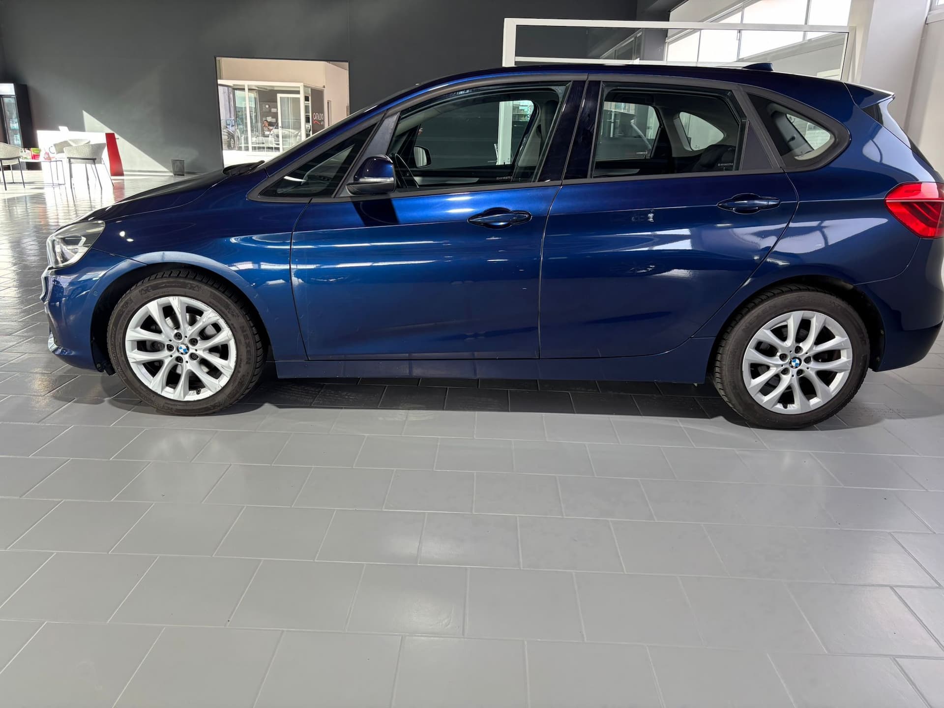 BMW 218 Serie 2 218d Active Tourer Advantage auto my15 - Miniatura 2