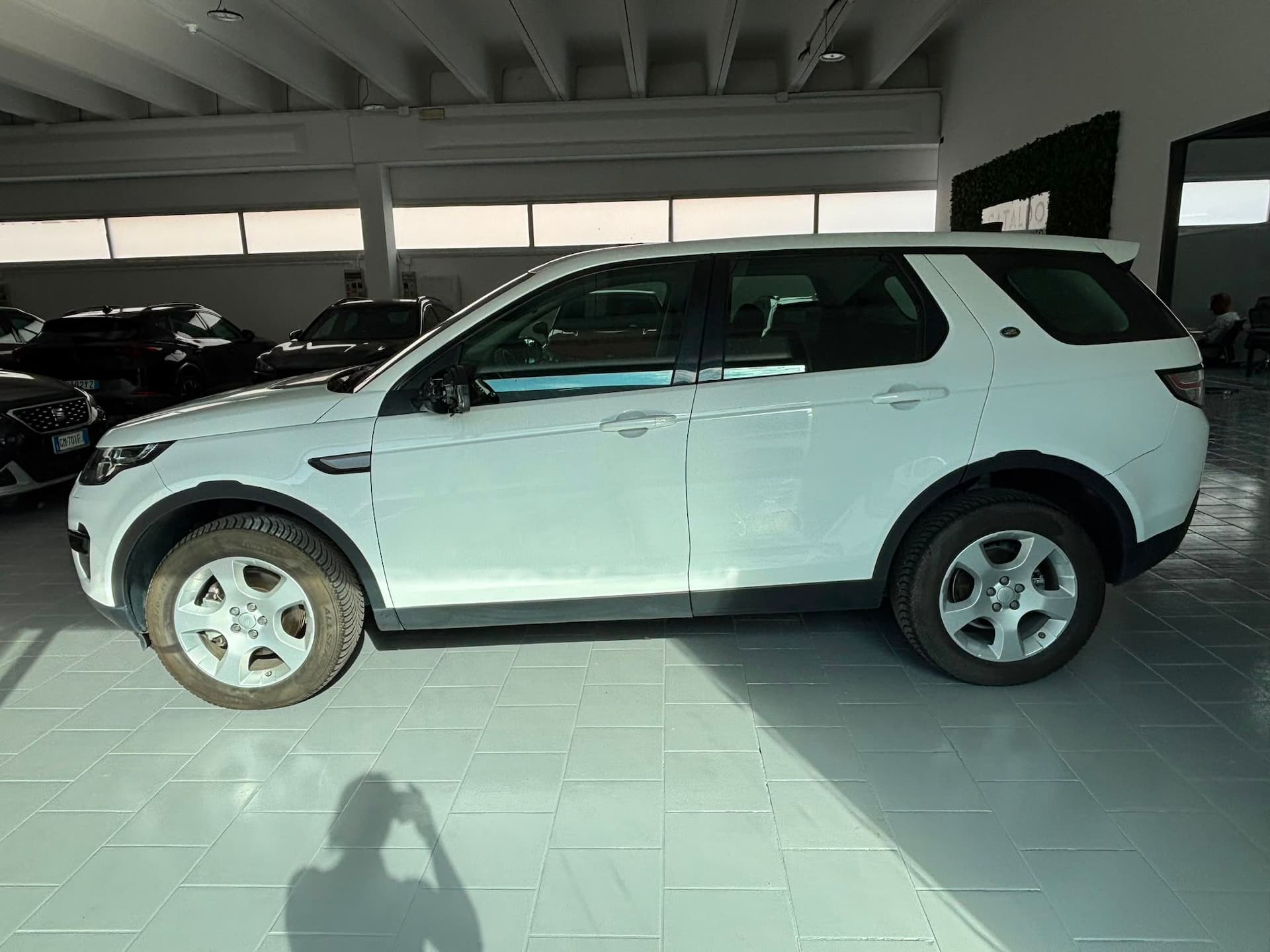 Land Rover Discovery Sport I 2015 2.0 ed4 Pure 2wd 150cv - Miniatura 2