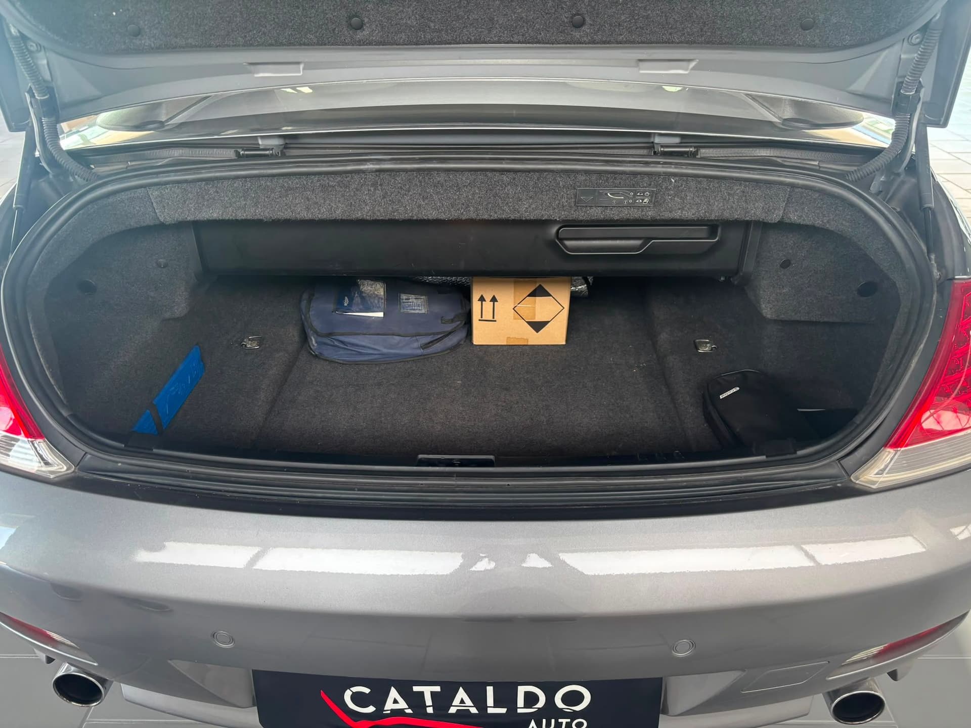 BMW 630Ci Cabrio - Miniatura 23