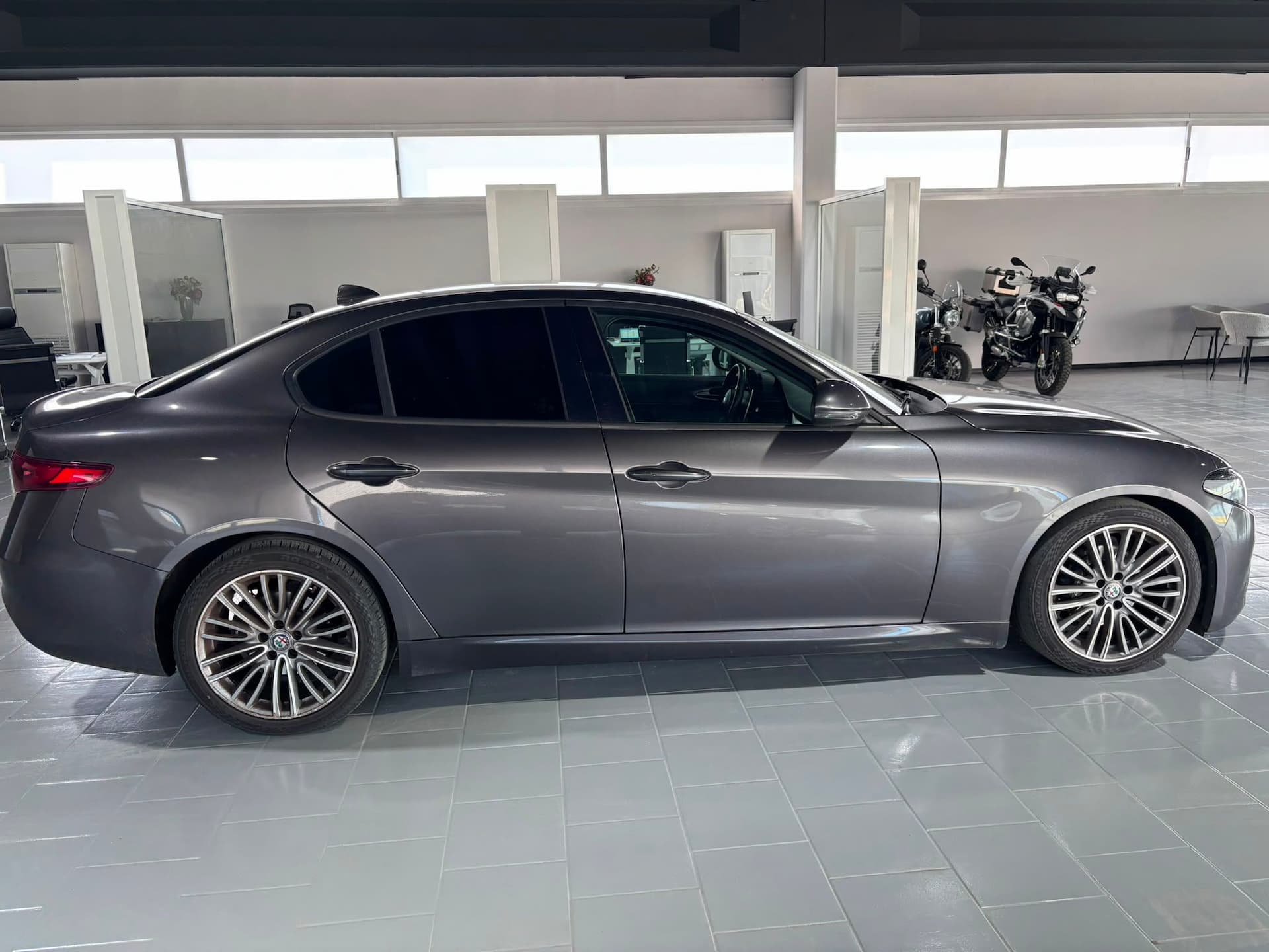 Alfa Romeo Giulia 2.2 Turbodiesel 180 CV Super - Miniatura 6