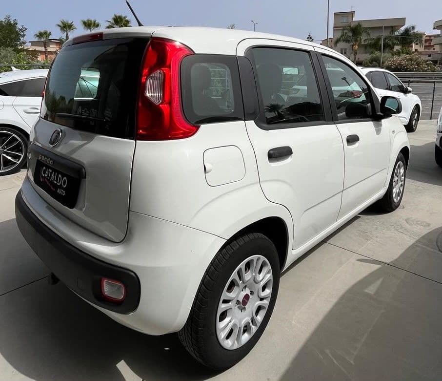 Fiat Panda III 2016 1.2 Lounge 69cv - Miniatura 4