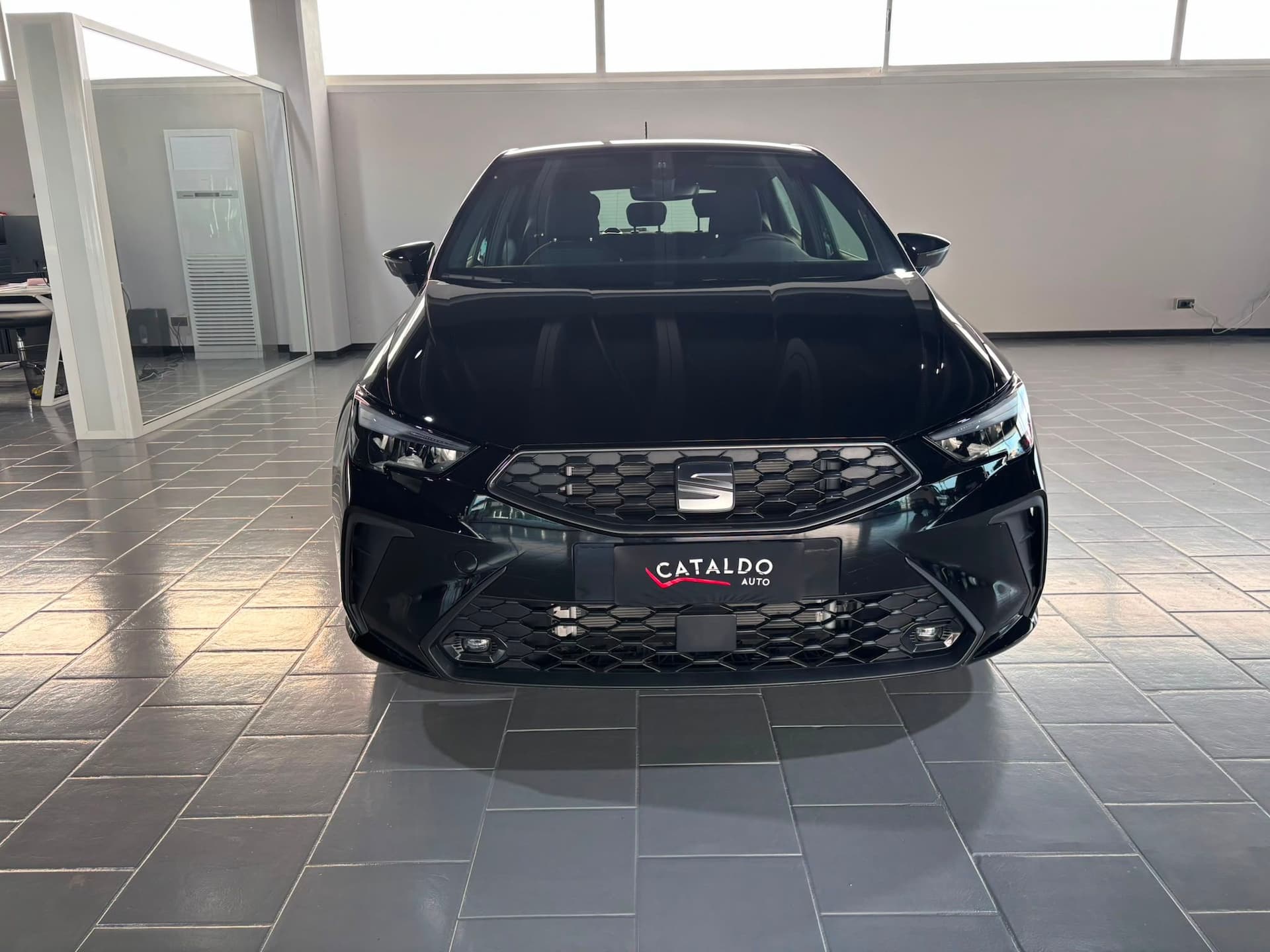 SEAT Ibiza 2026 1.0 ecotsi Business 95cv - Miniatura 8