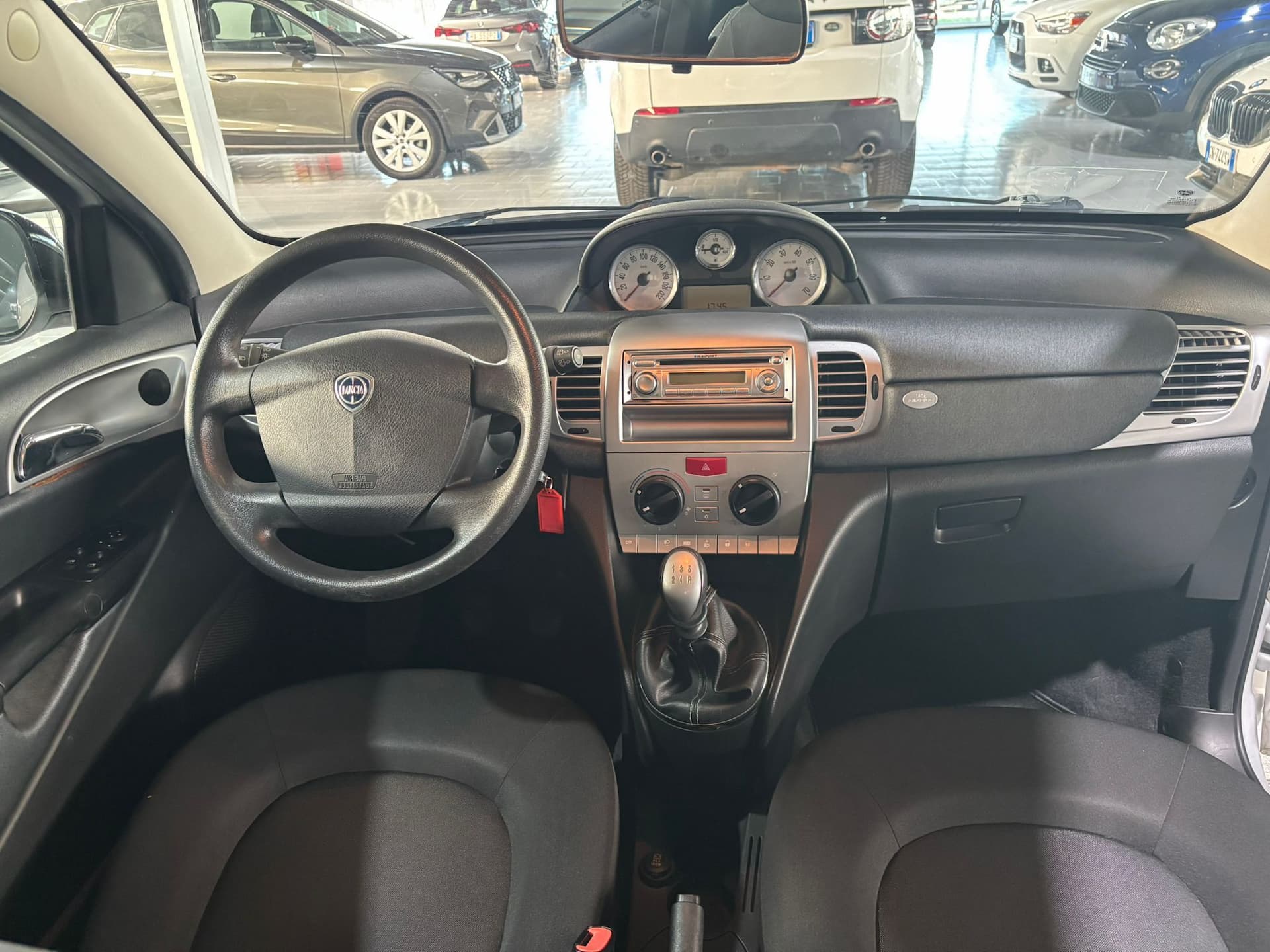 Lancia Ypsilon II 2007 1.2 8v Unyca - Miniatura 11