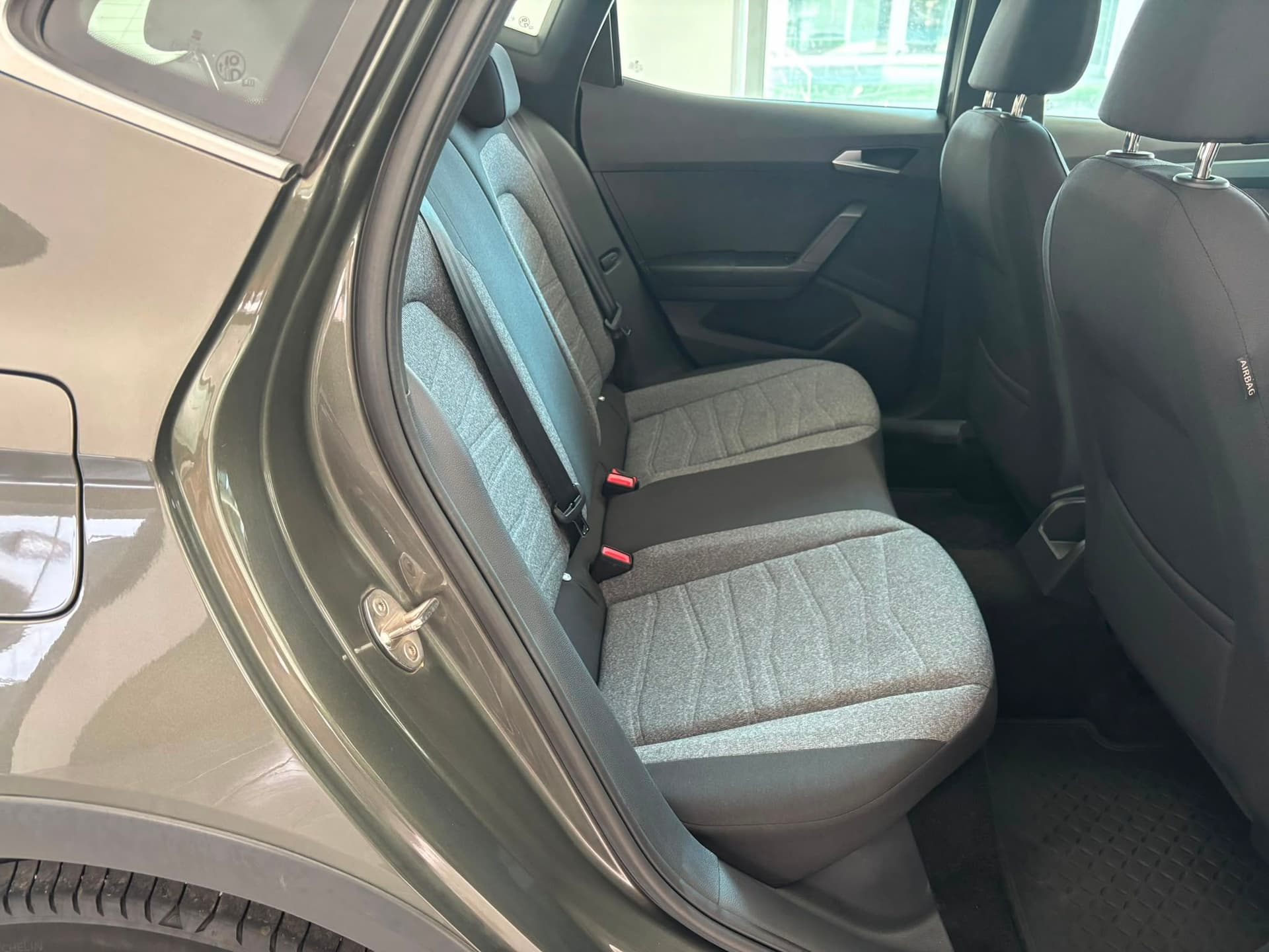 Seat Arona 1.0 EcoTSI XPERIENCE - Miniatura 17