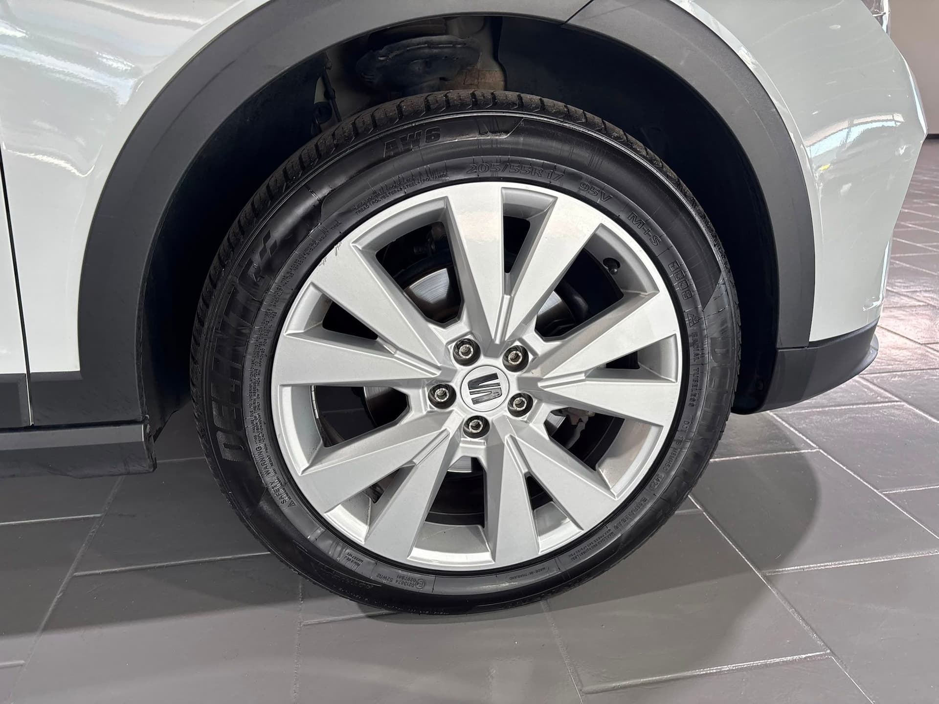 SEAT Arona 2022 1.0 ecotsi Xperience 95cv - Miniatura 20
