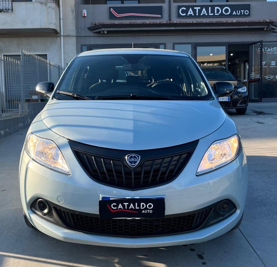 Lancia Ypsilon III 2021 1.0 firefly hybrid Gold - Miniatura 6