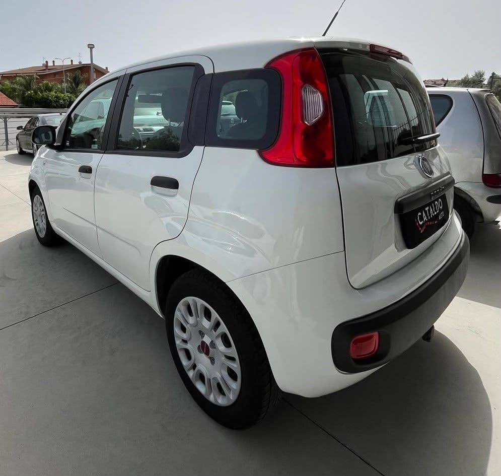 Fiat Panda III 2016 1.2 Lounge 69cv - Miniatura 2