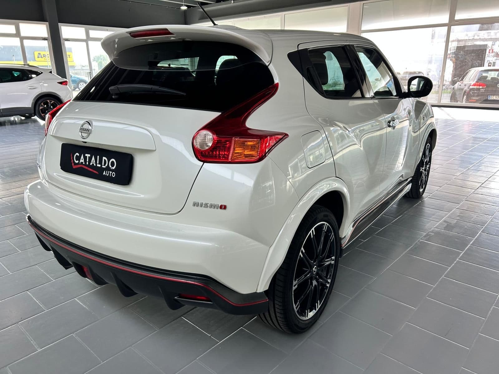 Nissan Juke I 2010 1.6 dig-t Nismo - Miniatura 4