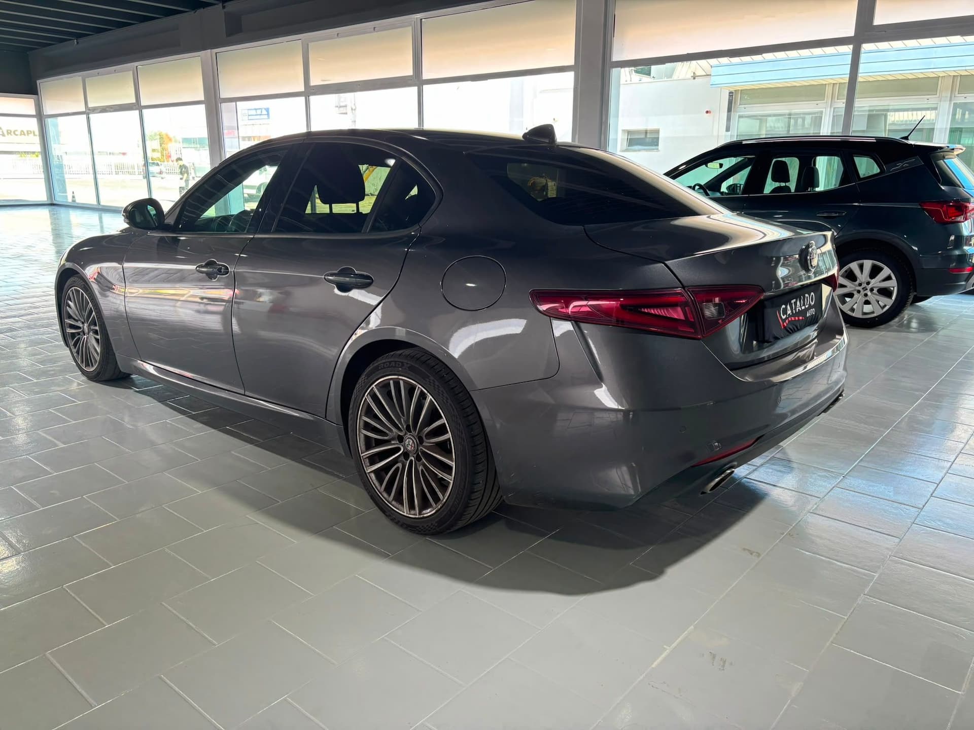 Alfa Romeo Giulia 2.2 Turbodiesel 180 CV Super - Miniatura 3