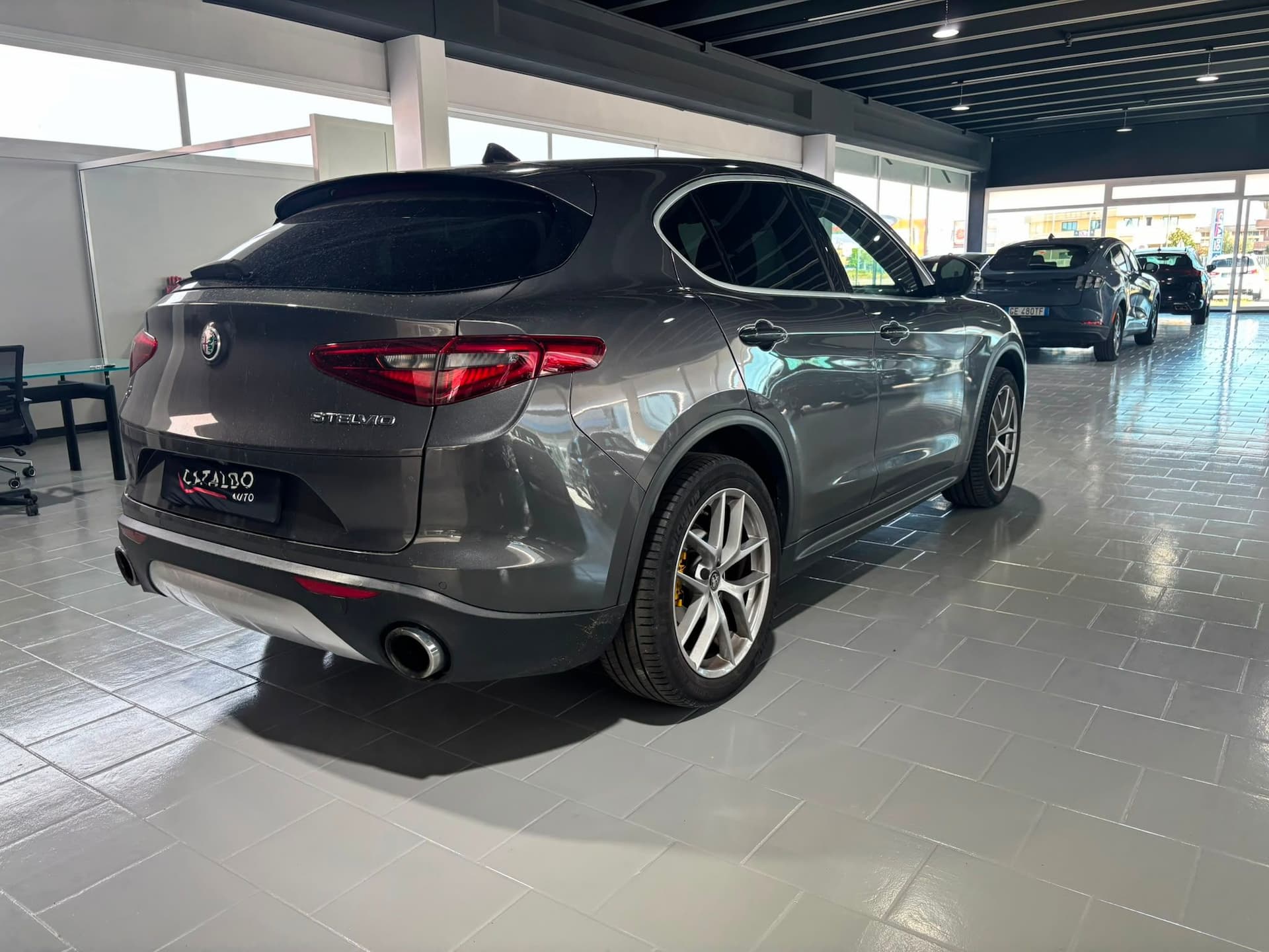 Alfa Romeo Stelvio 2.2 t Executive Q4 210cv auto my19 - Miniatura 5