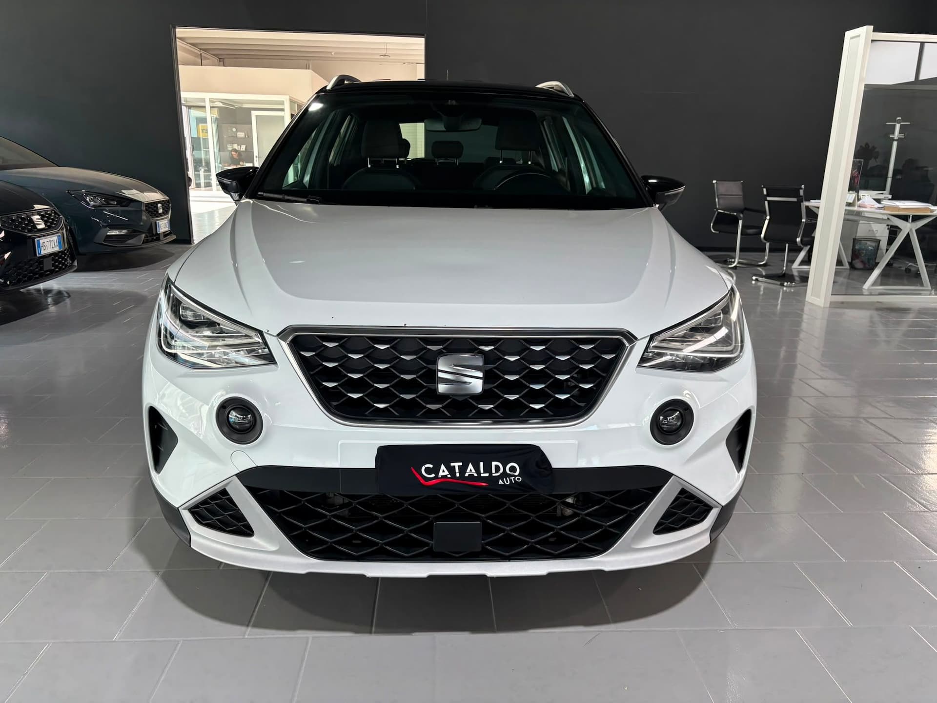 SEAT Arona 2022 1.0 ecotsi Xperience 95cv - Miniatura 8