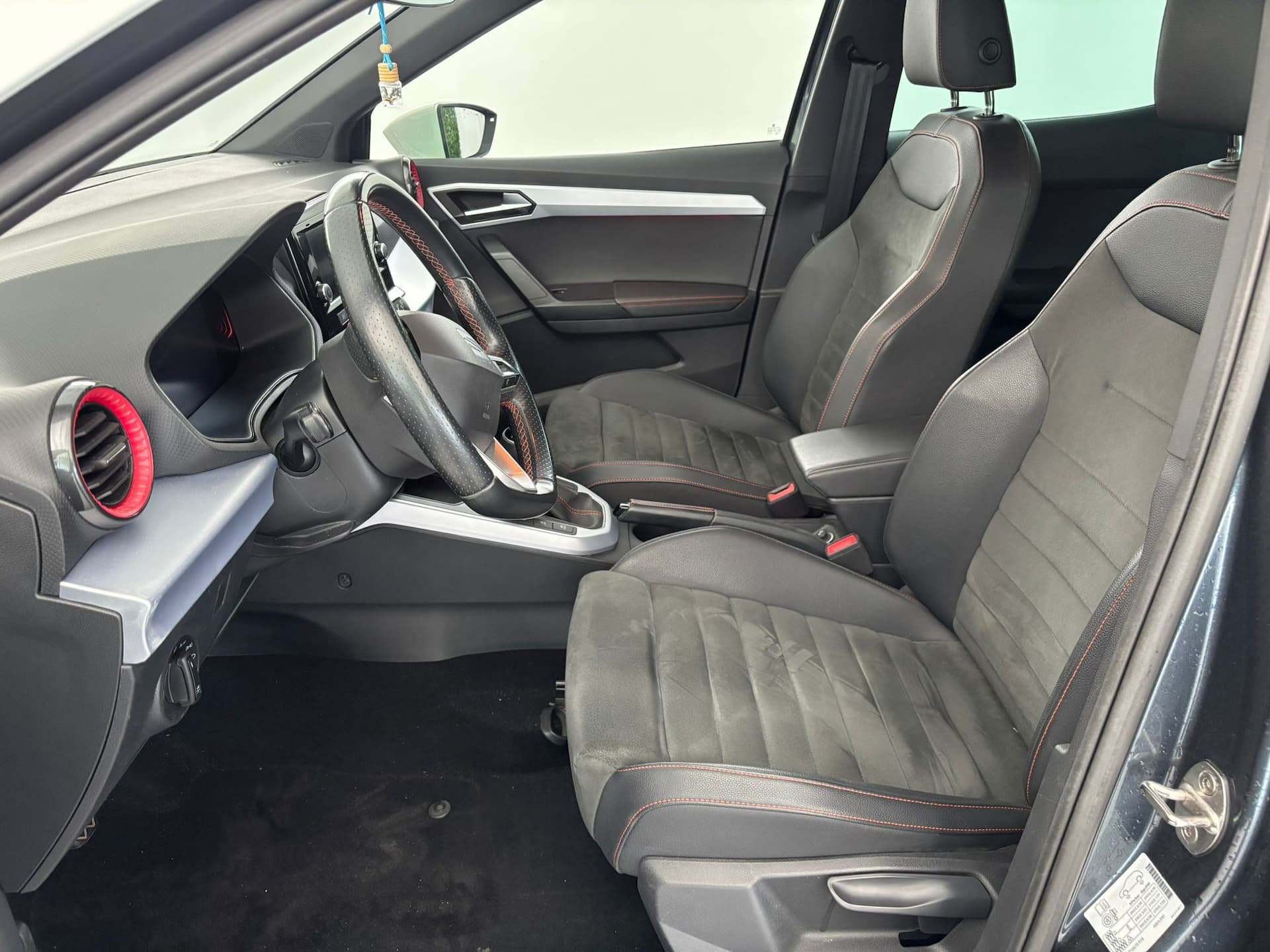SEAT Arona 2022 1.0 ecotsi FR 110cv - Miniatura 10
