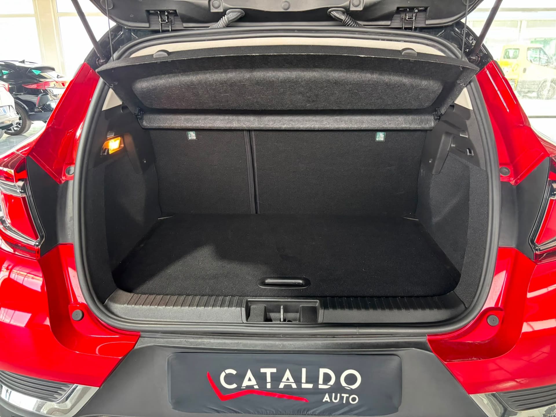 Renault Captur II 2019 1.0 tce Techno 90cv - Miniatura 19