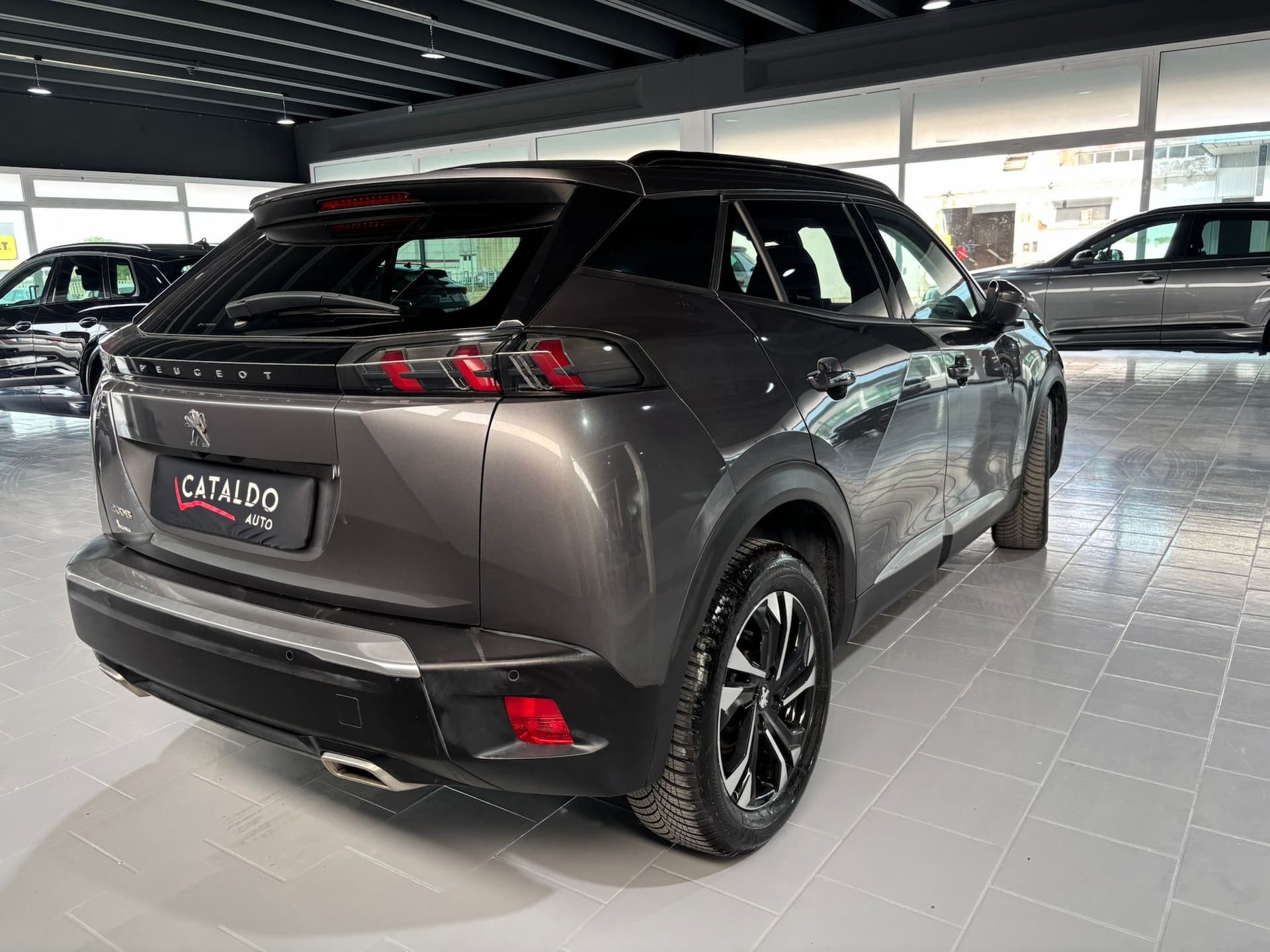 Peugeot 2008 II 2020 1.2 puretech Allure Pack  - Miniatura 5