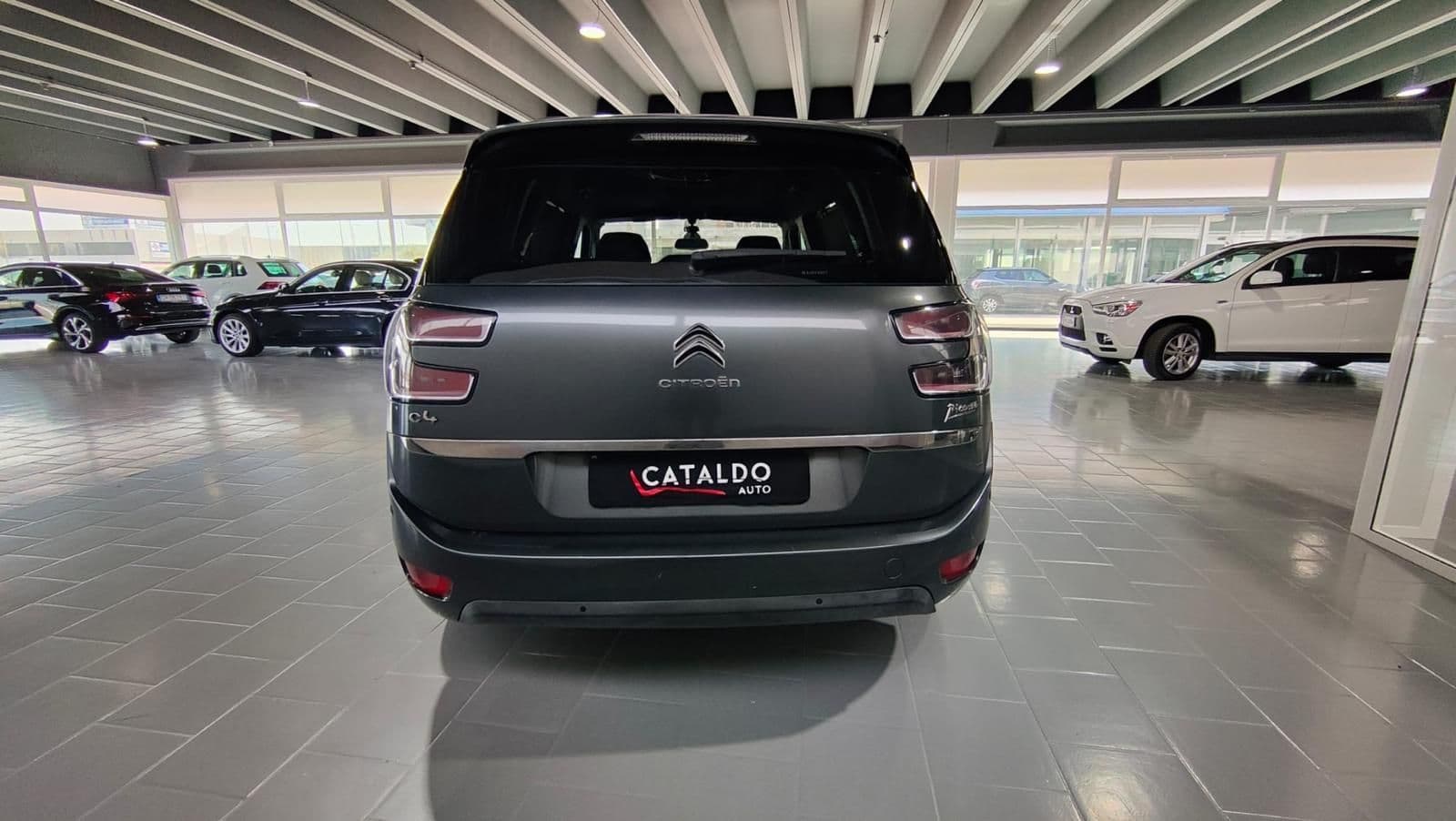 Citroen C4 Picasso BlueHDi 120 S&S EAT6 Business - Miniatura 4