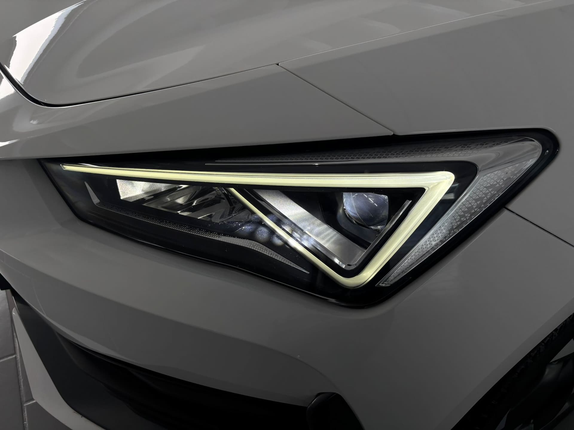 CUPRA Leon 2020 1.5 tsi 150cv - Miniatura 22