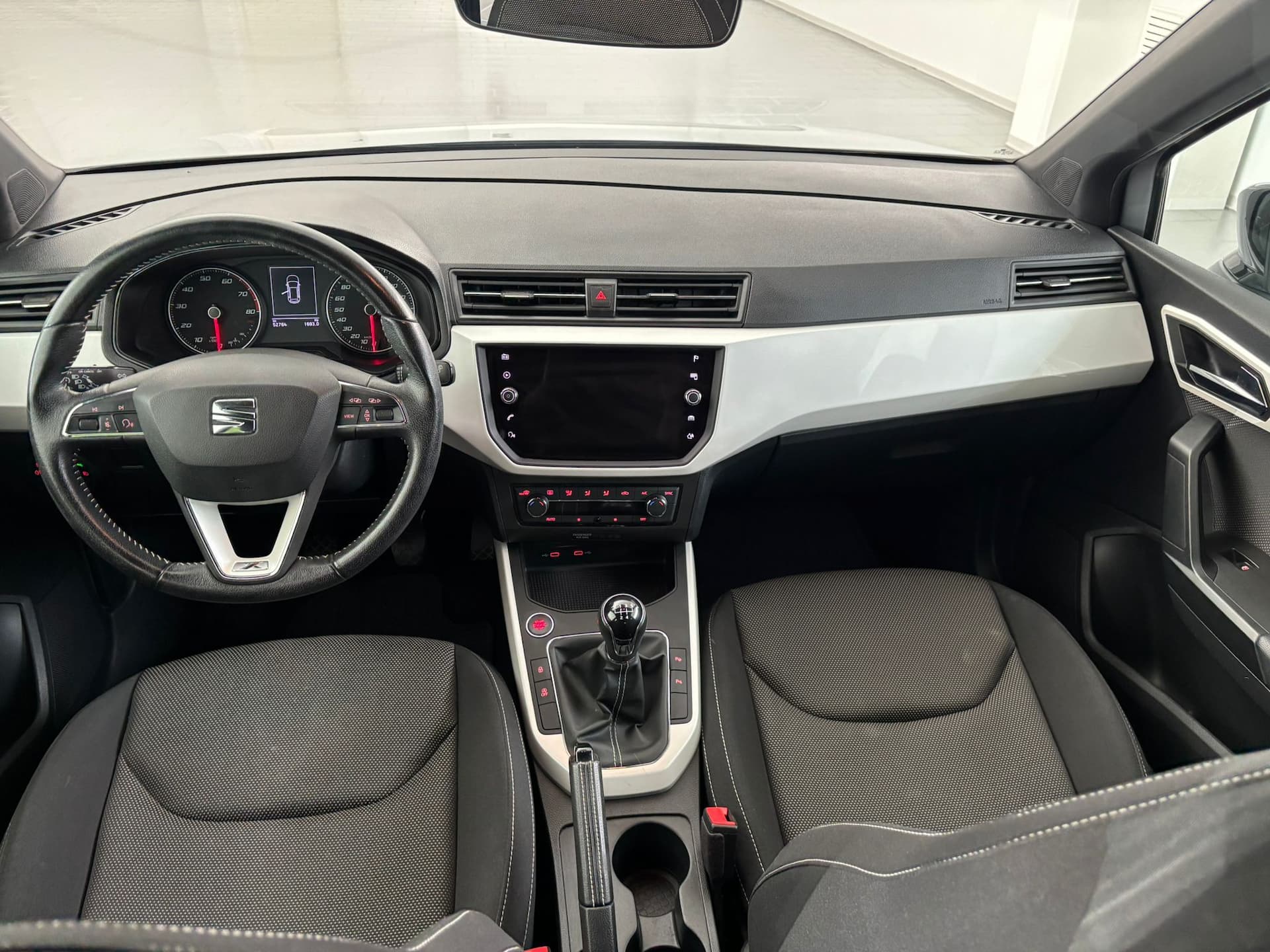 SEAT Arona 2017 1.0 ecotsi Xcellence 95cv my18 - Miniatura 11
