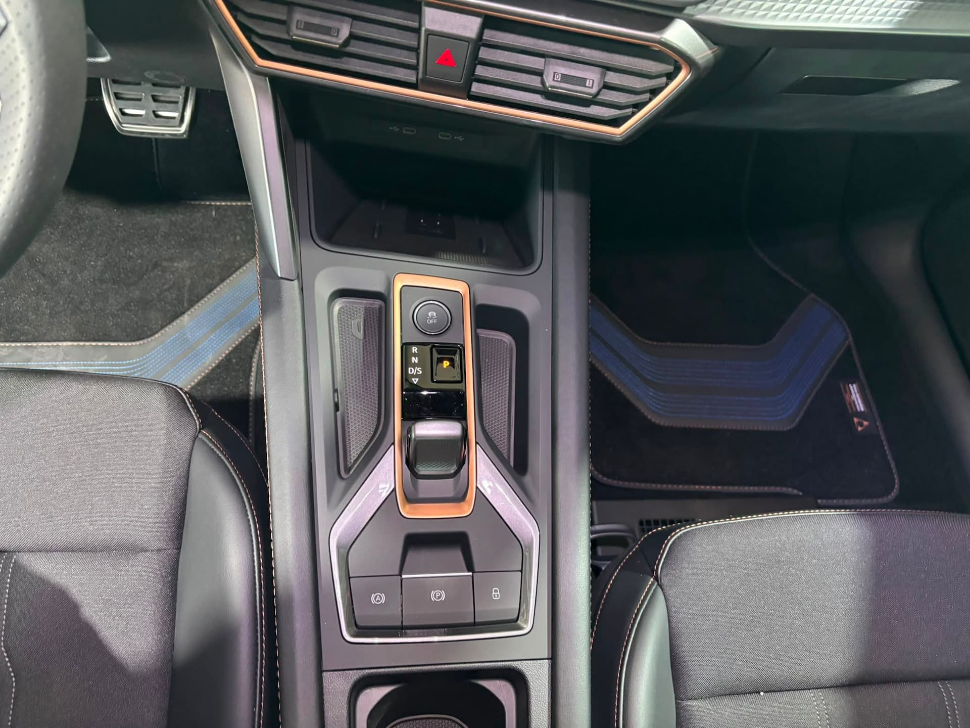 CUPRA Formentor 2024 1.5 e-hybrid 204cv dsg - Miniatura 16