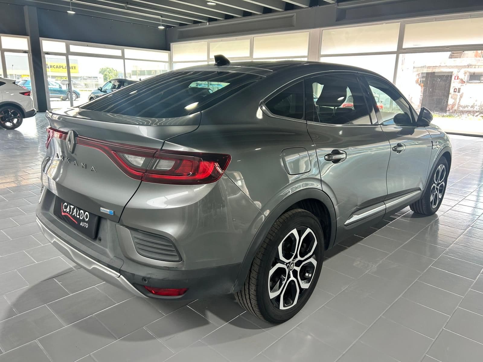 Renault Arkana 2021 1.6 E-Tech full hybrid Intens 145cv - Miniatura 5