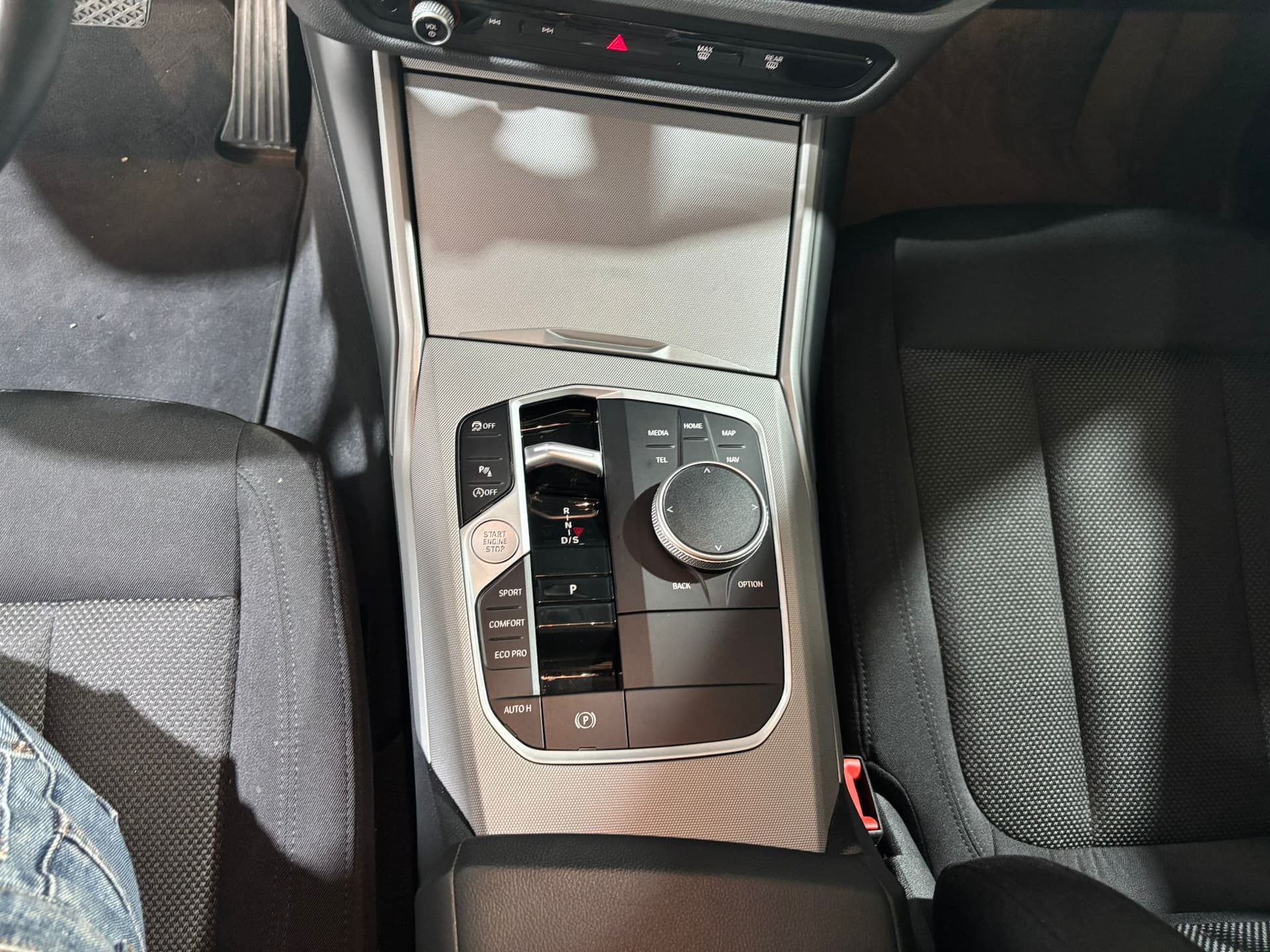 BMW 320 Serie 3 G21 2022 Touring 320i Touring auto - Miniatura 16