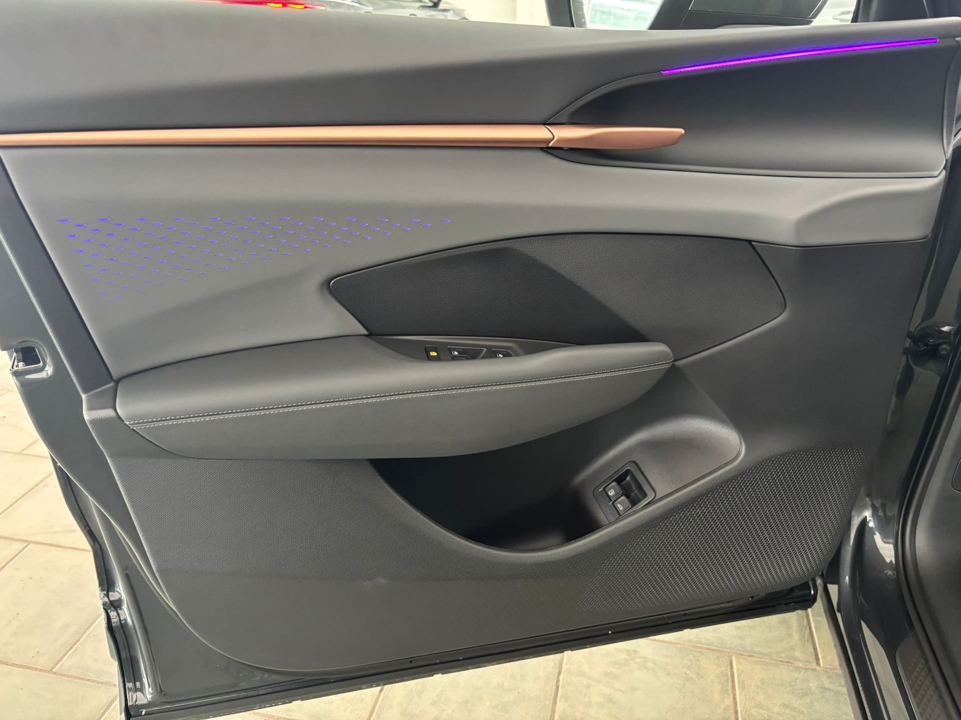CUPRA Terramar 1.5 e-hybrid 204cv dsg - Miniatura 9