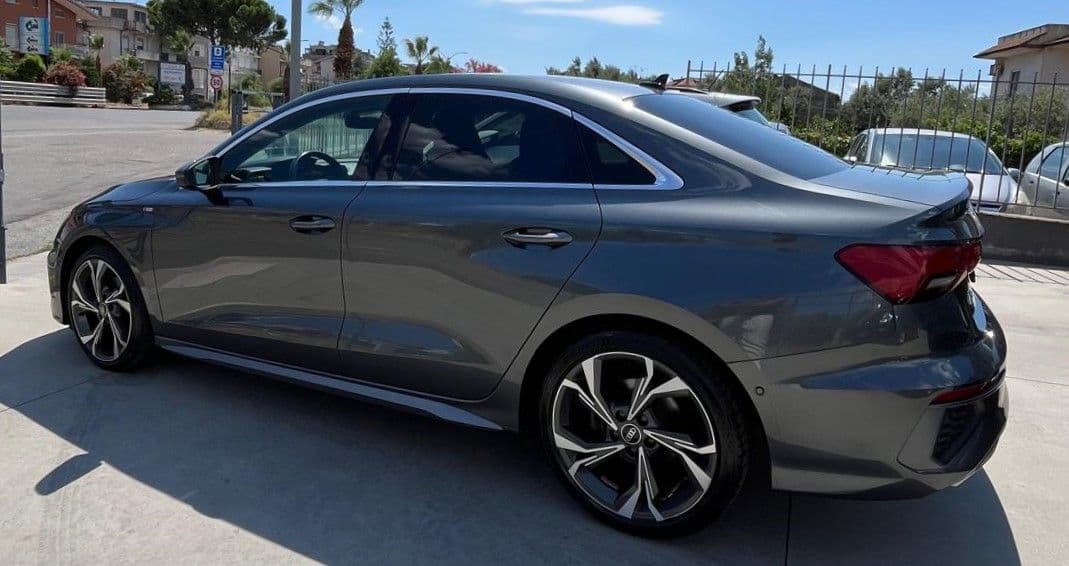 Audi A3 IV 2020 Sedan 35 2.0 tdi S line edition s-tronic - Miniatura 2