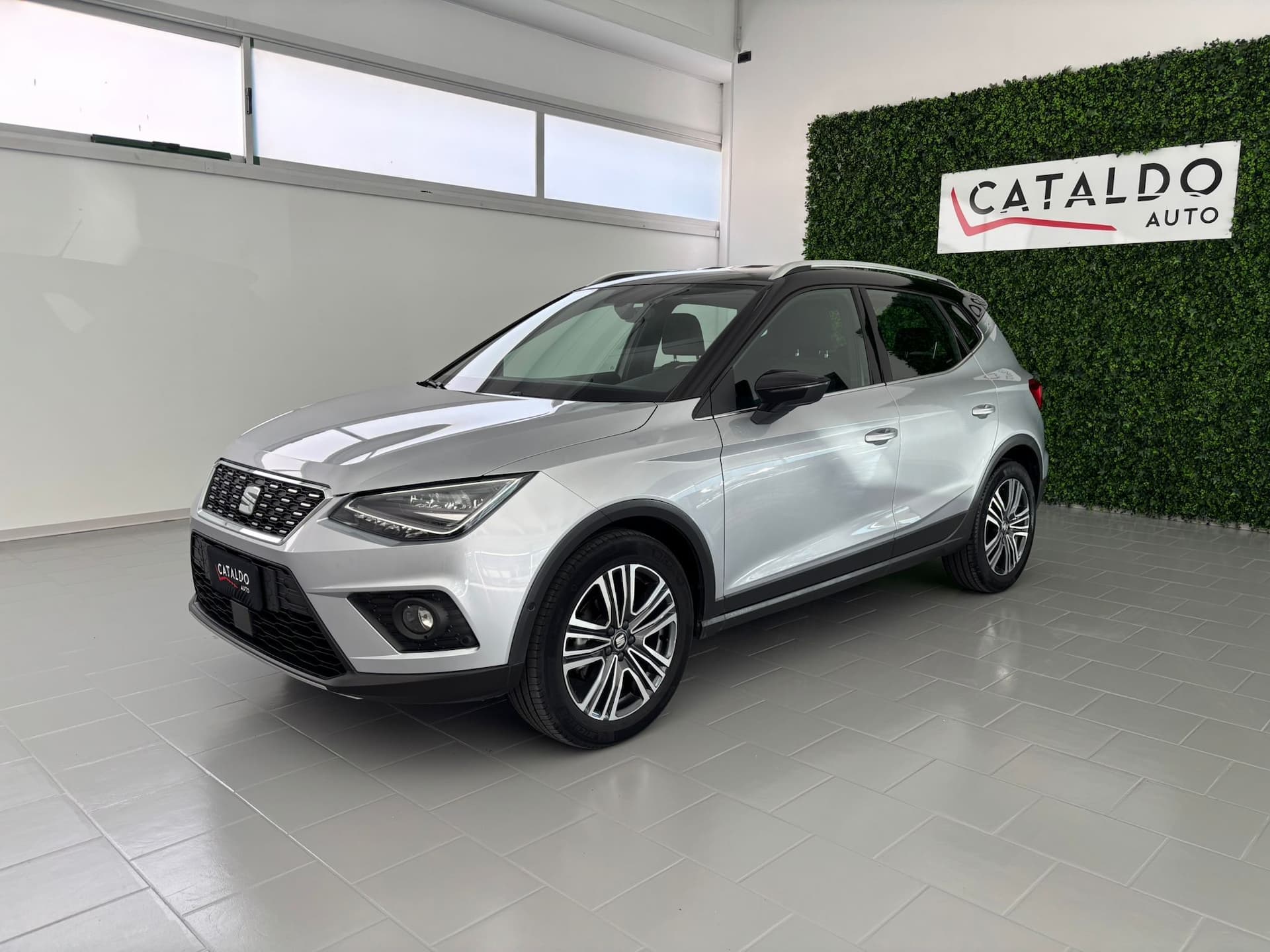 SEAT Arona 2017 1.0 ecotsi Xcellence 95cv my18 - Miniatura 1