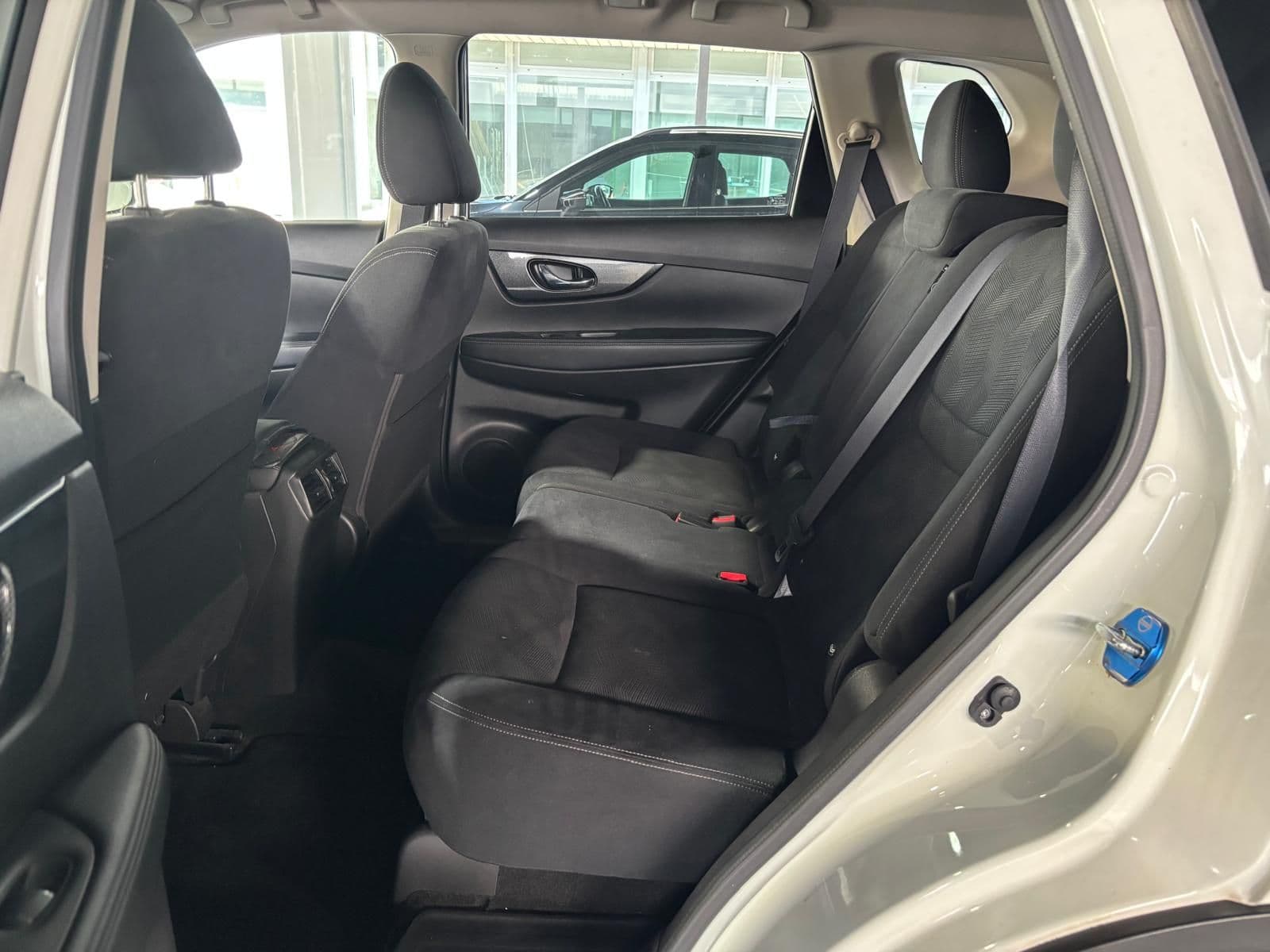 Nissan X-Trail III 2014 1.6 dci N-Vision 2wd - Miniatura 20
