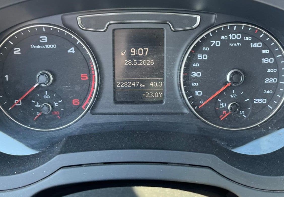 Audi Q3 2015 2.0 tdi Business 120cv - Miniatura 9