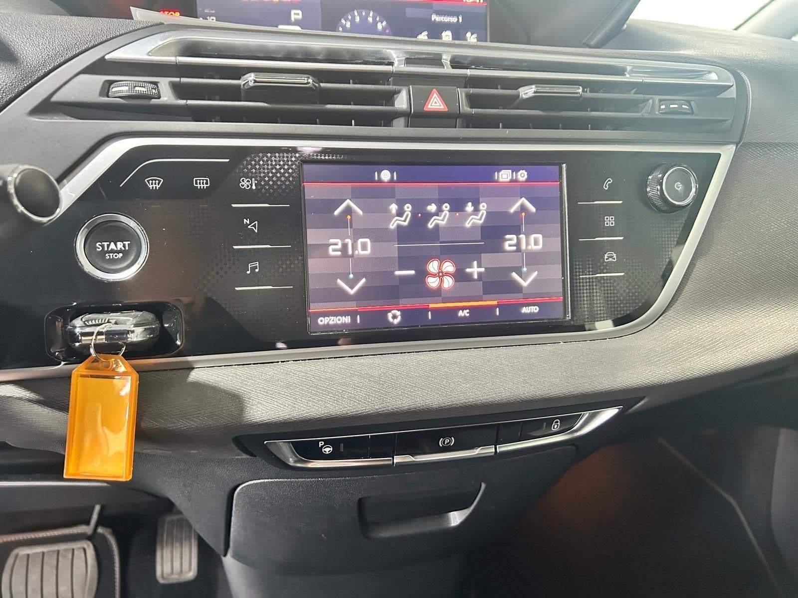 Citroen C4 Picasso BlueHDi 120 S&S EAT6 Business - Miniatura 15