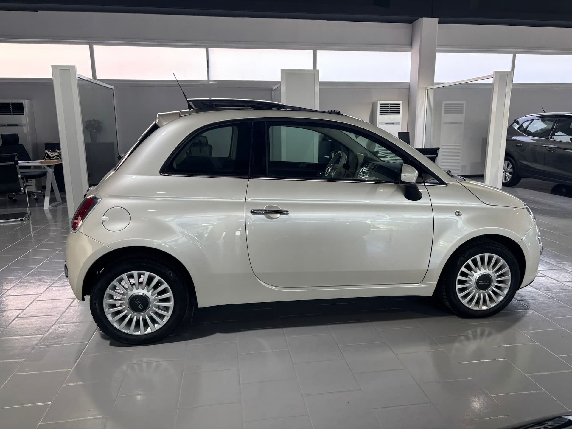 Fiat 500 1.2 Lounge - Miniatura 6