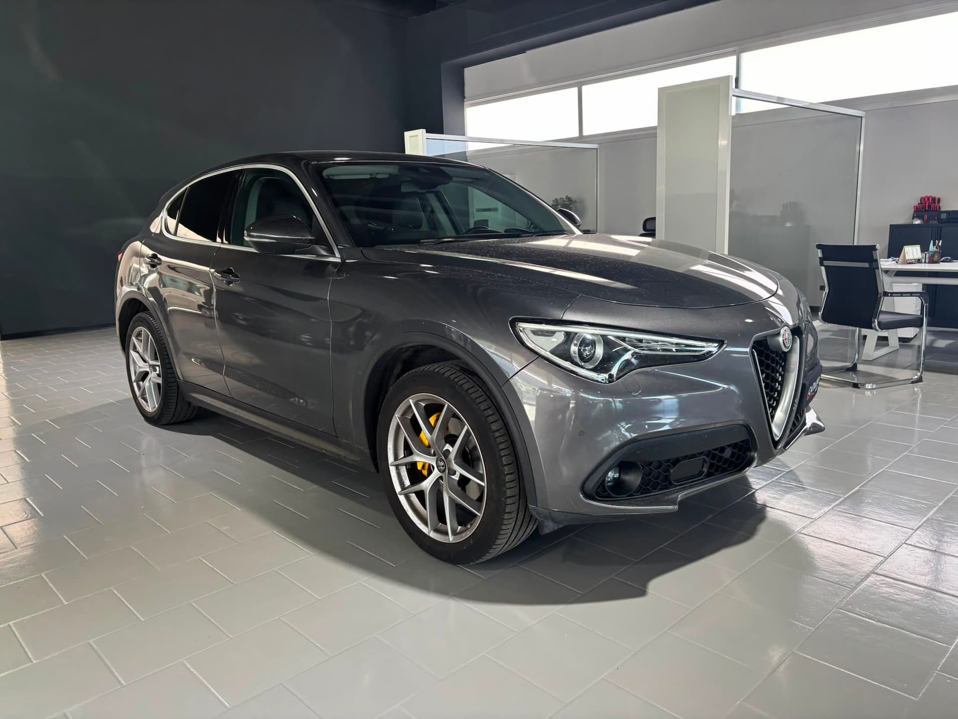 Alfa Romeo Stelvio 2.2 t Executive Q4 210cv auto my19 - Miniatura 7