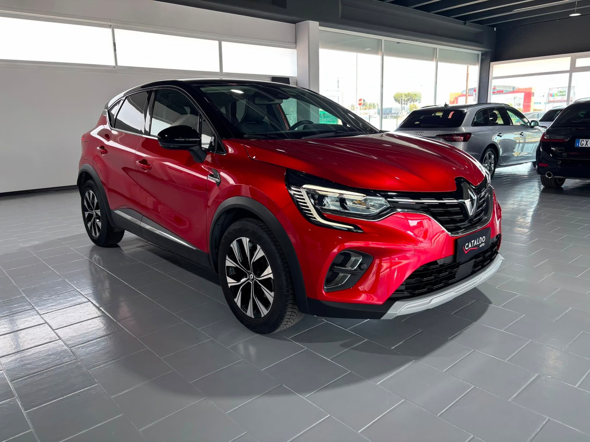Renault Captur II 2019 1.0 tce Techno 90cv - Miniatura 7
