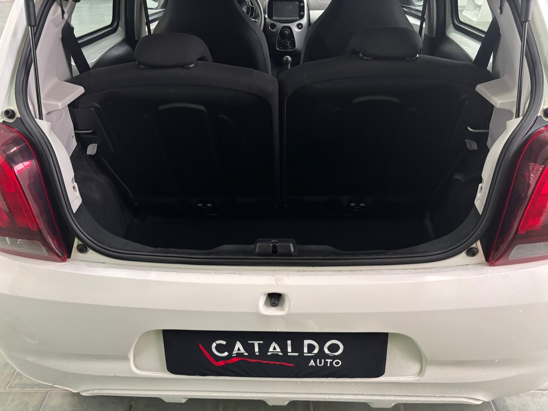 Peugeot 108  5p 1.2 vti 12v Allure - Miniatura 18