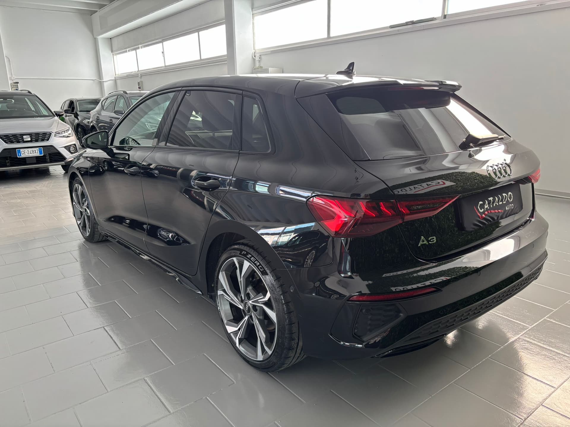 Audi A3 IV 2020 Sportback 30 2.0 tdi S line edition s-tronic - Miniatura 3