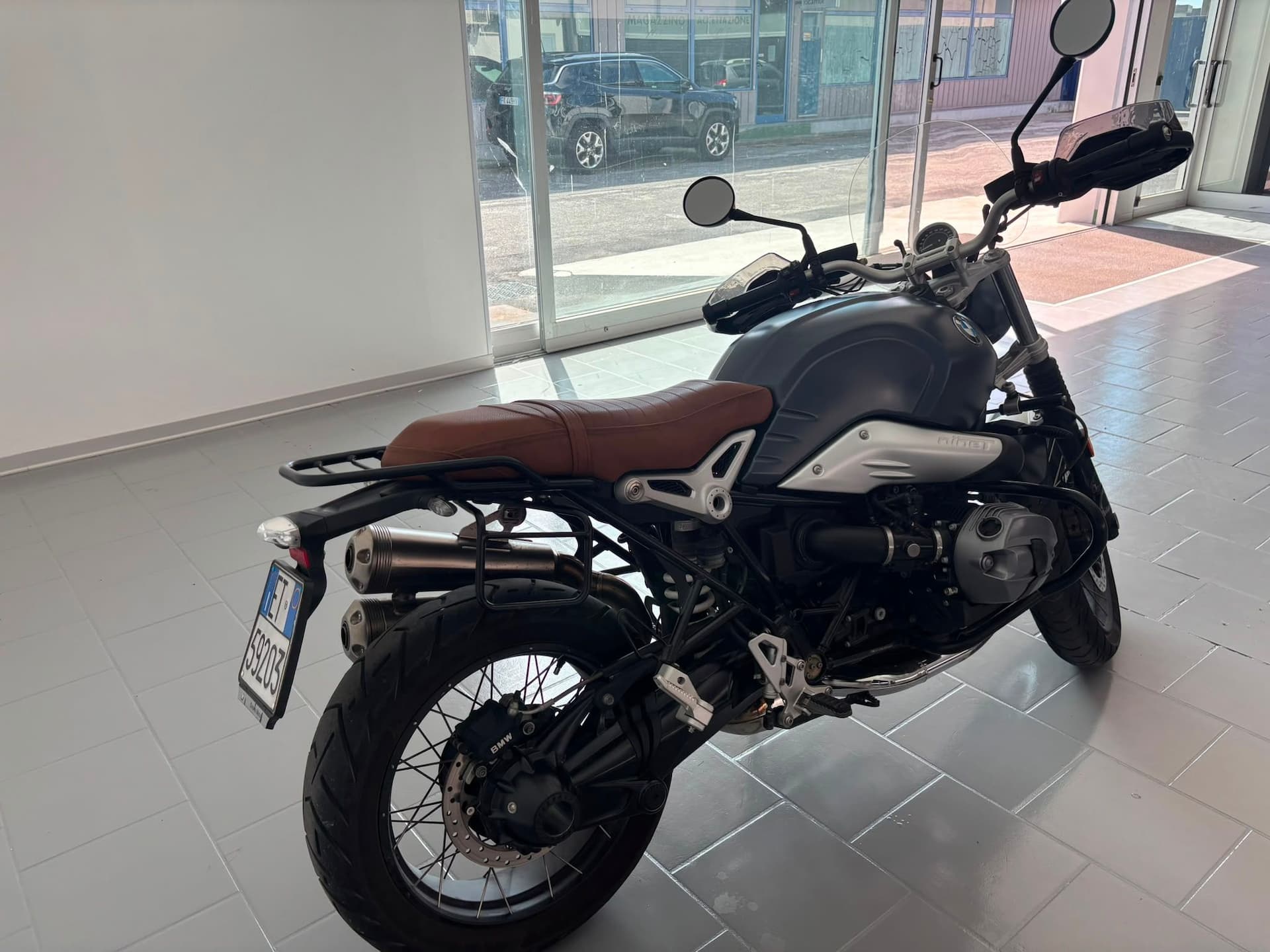 BMW R nineT Scrambler - Miniatura 4