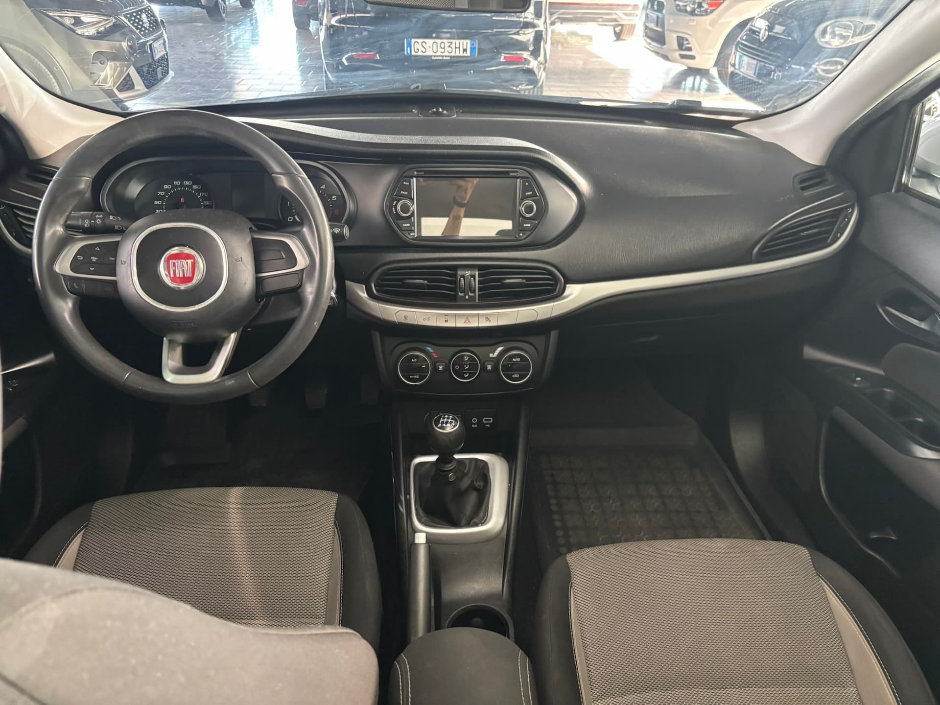 Fiat Tipo 4 porte II 2016 1.4 Opening Edition 95cv - Miniatura 11