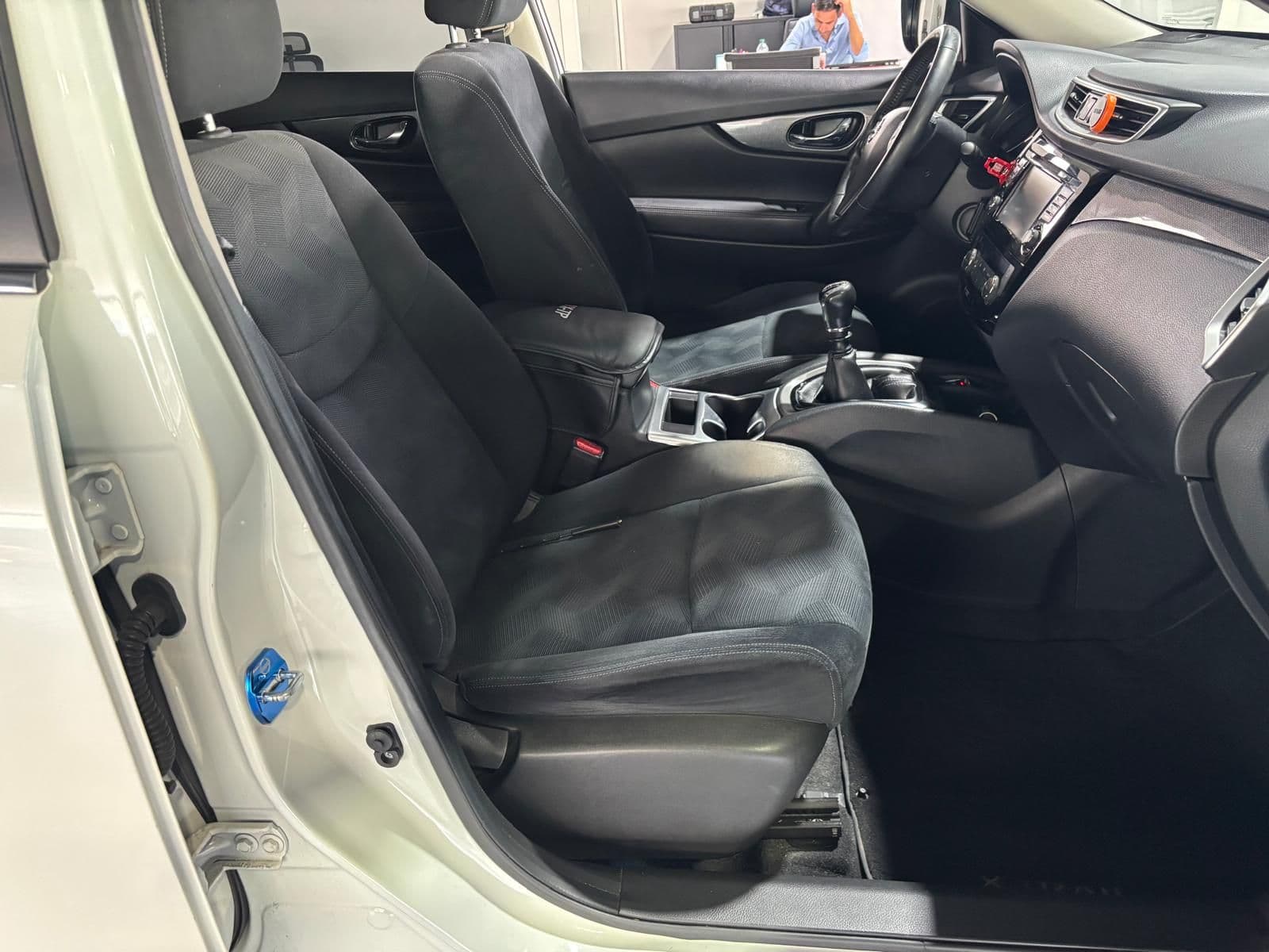 Nissan X-Trail III 2014 1.6 dci N-Vision 2wd - Miniatura 19