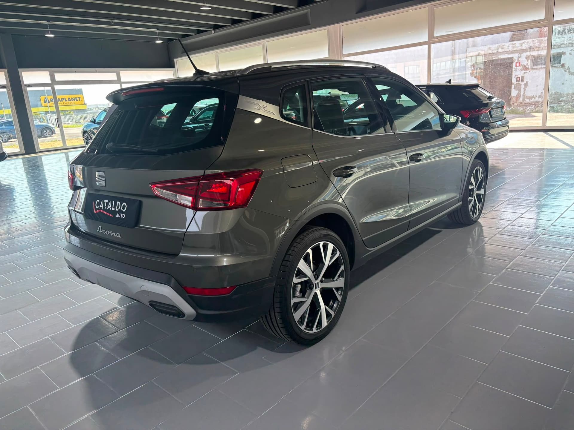 SEAT Arona 2022 1.0 ecotsi Xperience 110cv dsg - Miniatura 5