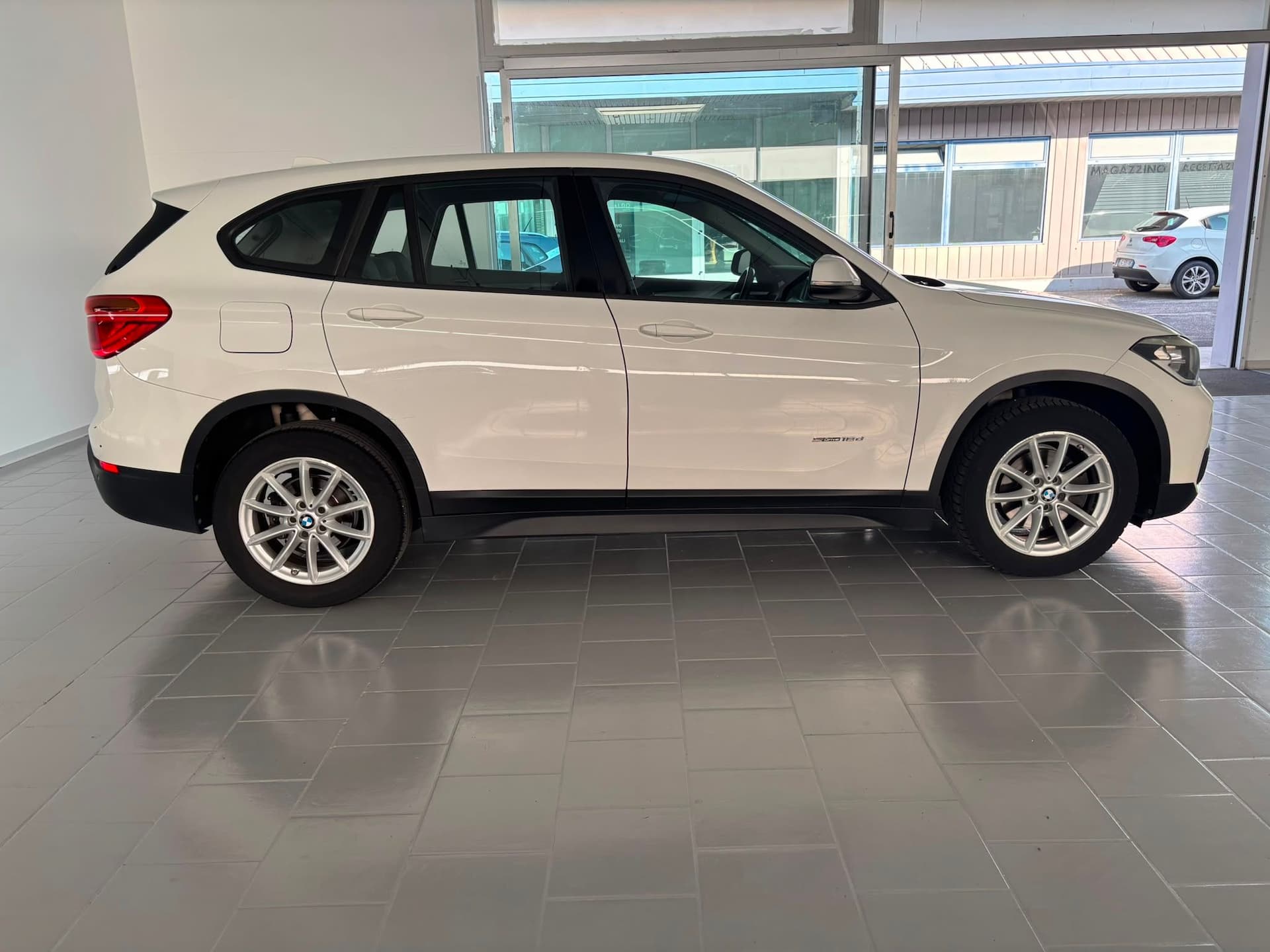 Bmw X1 sDrive18d - Miniatura 6