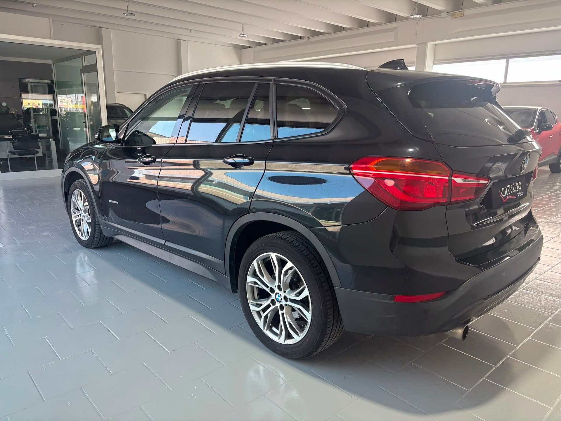BMW X1 F48 sdrive18d Advantage auto - Miniatura 3