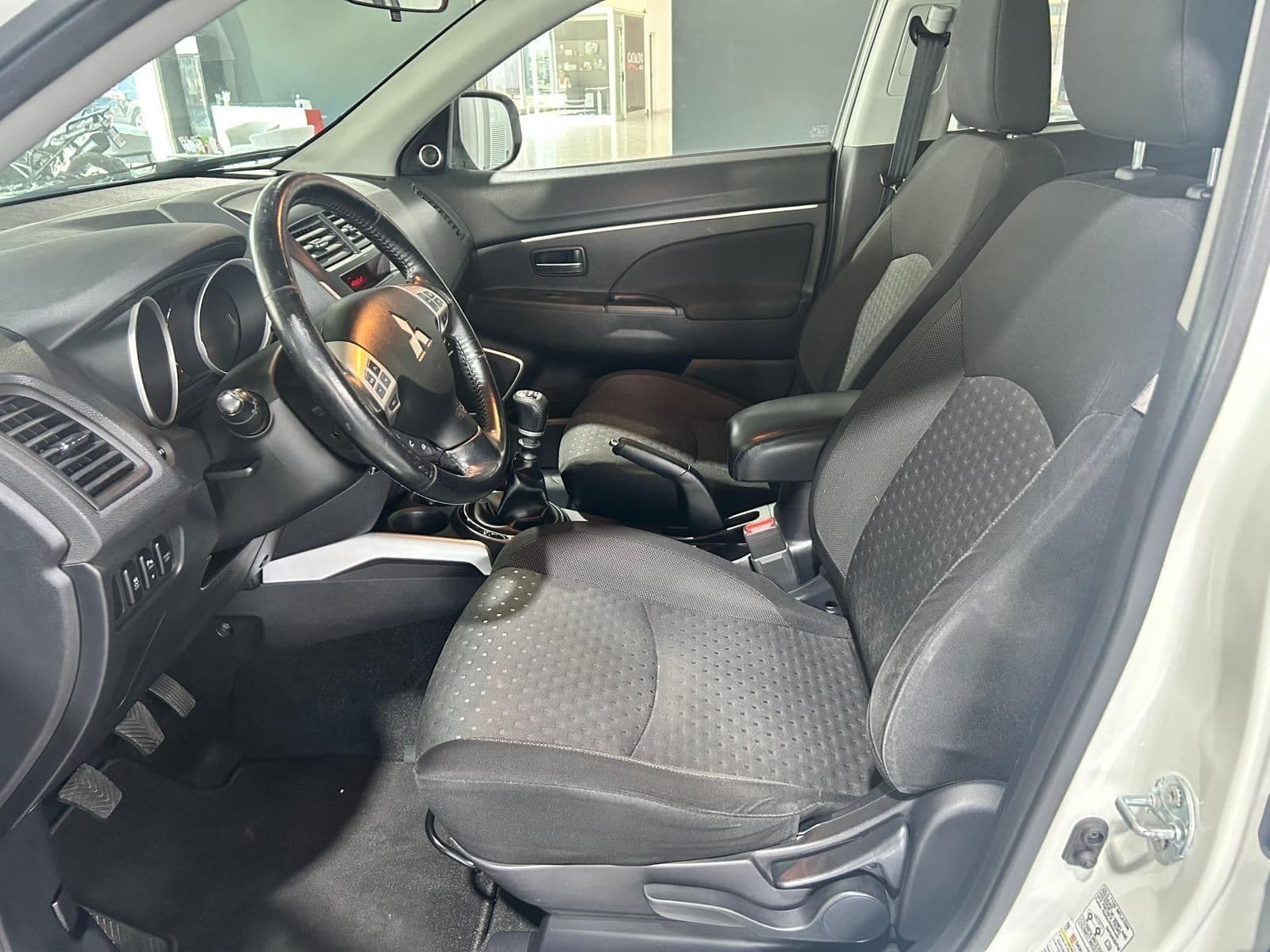 Mitsubishi ASX  I 2010 1.8 Inform 2wd - Miniatura 8