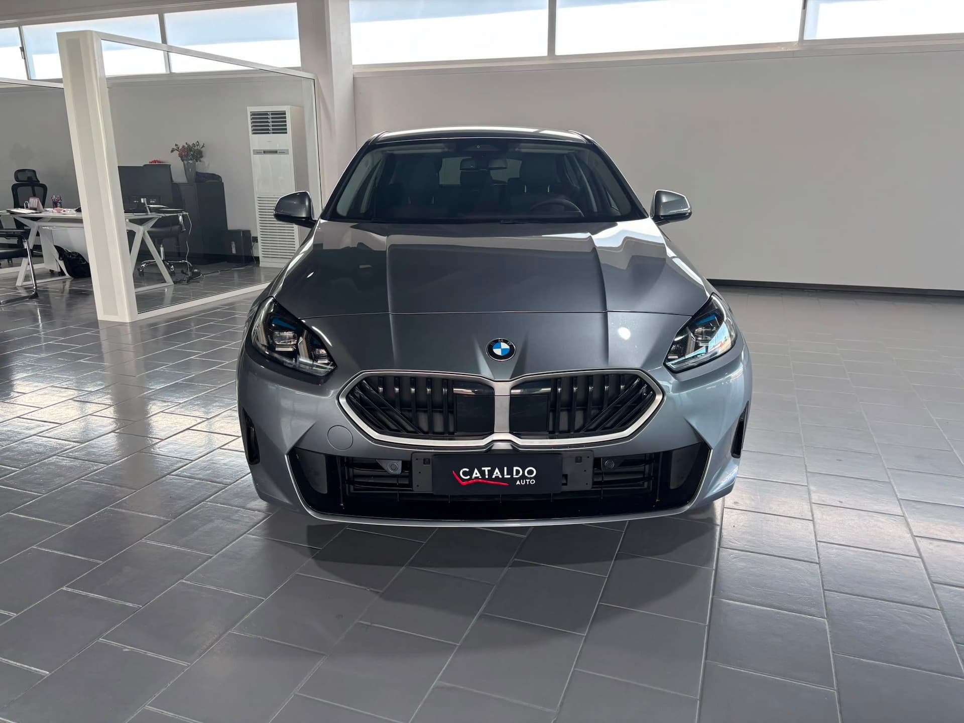 BMW 118 Serie 1 F70 118d MSport Design auto - Miniatura 8