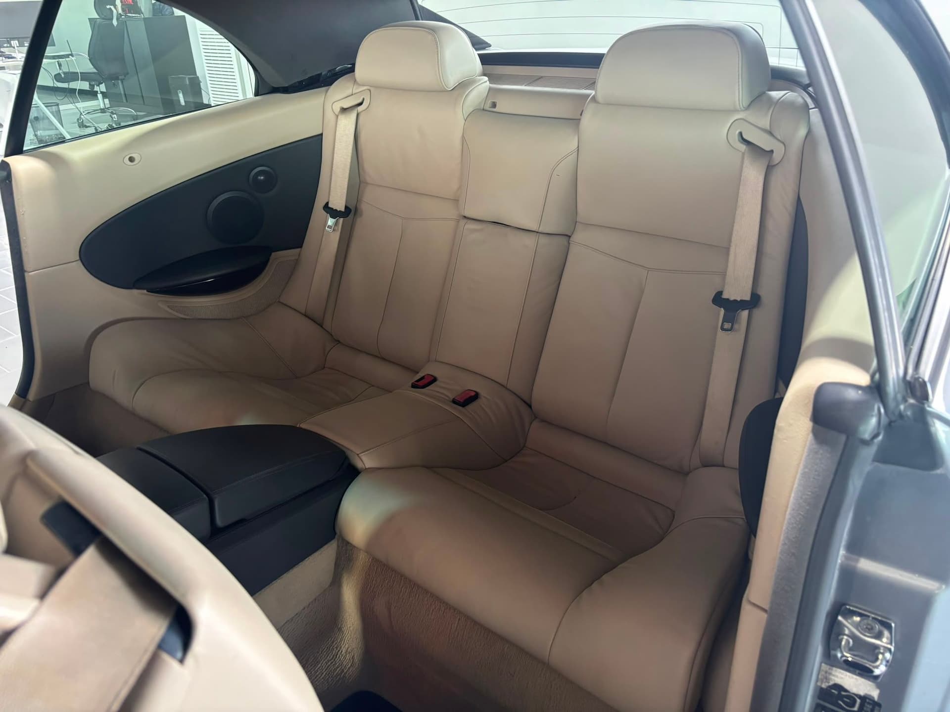 BMW 630Ci Cabrio - Miniatura 18