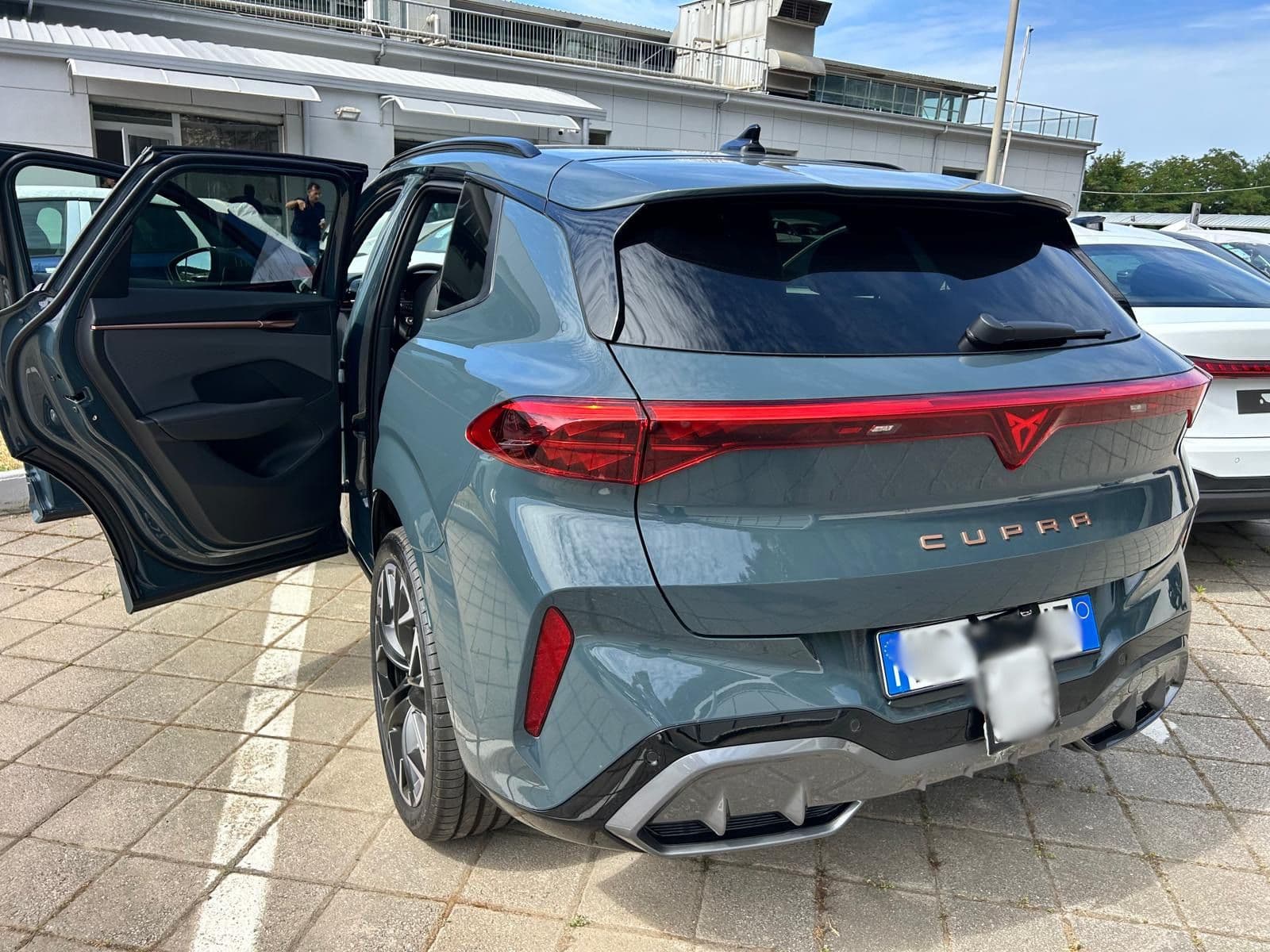 CUPRA Terramar 1.5 e-hybrid 150cv dsg IMPULSE - Miniatura 2
