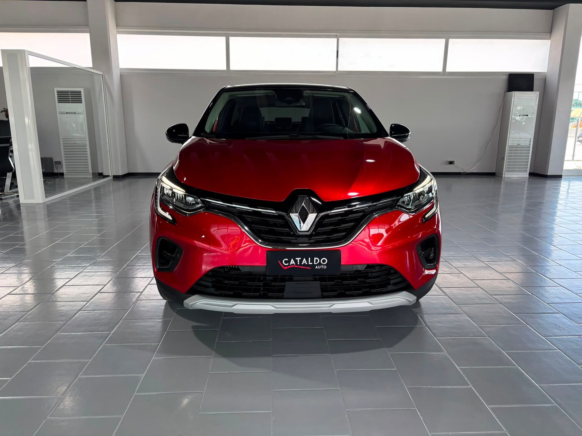 Renault Captur II 2019 1.0 tce Techno 90cv - Miniatura 8