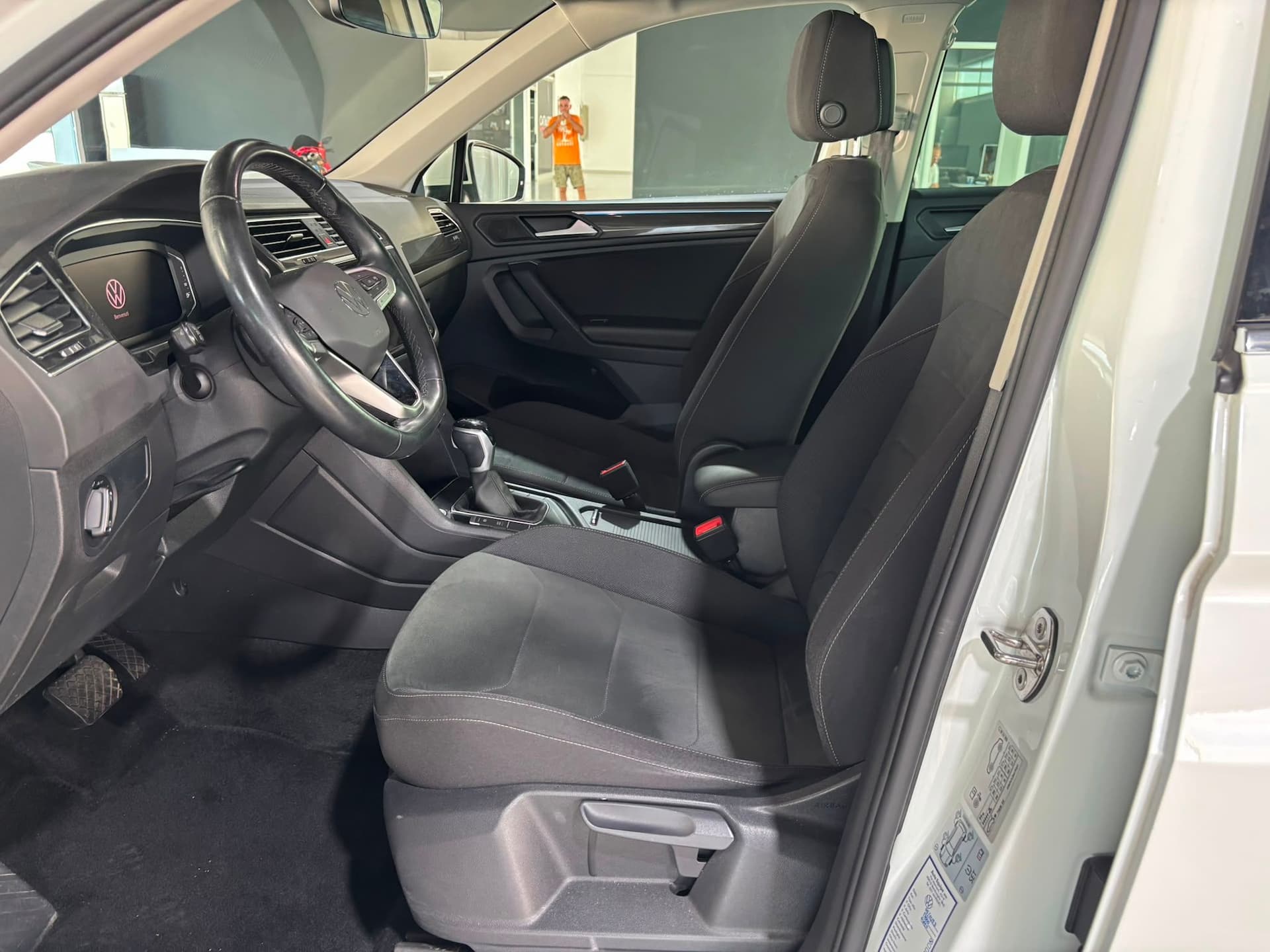 Volkswagen Tiguan II 2021 2.0 tdi Elegance 150cv dsg - Miniatura 10