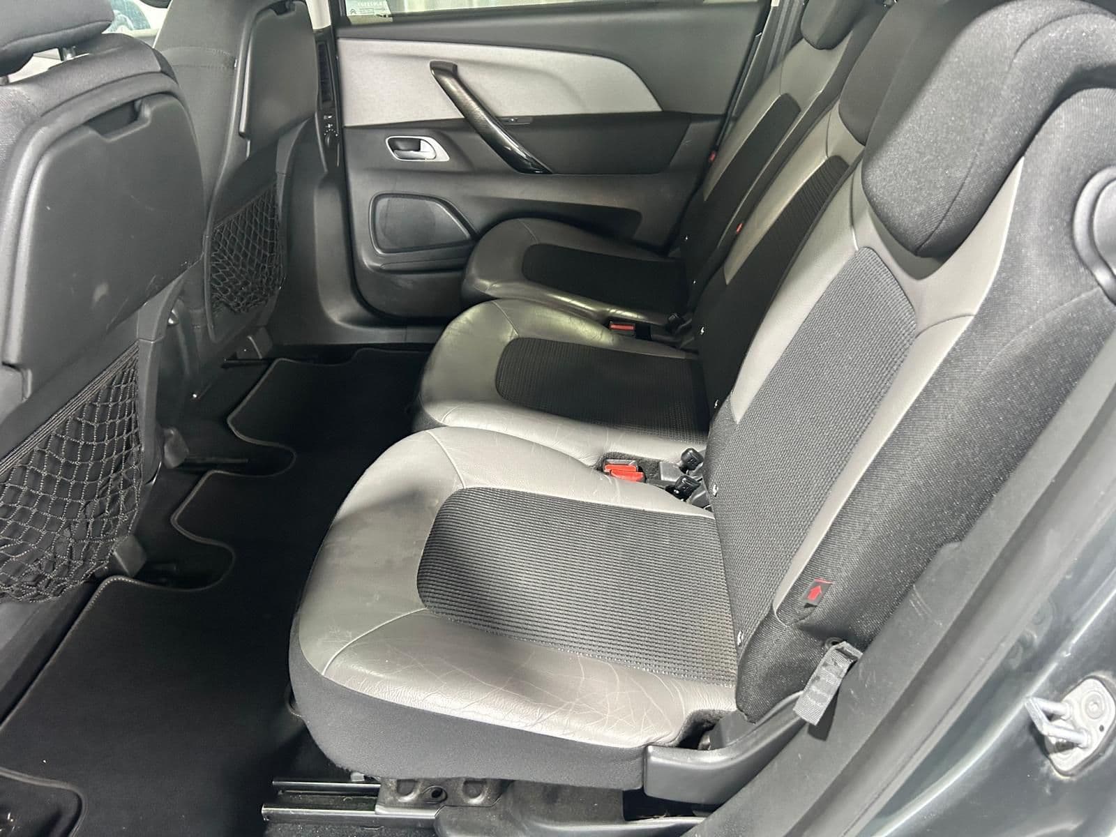 Citroen C4 Picasso BlueHDi 120 S&S EAT6 Business - Miniatura 18