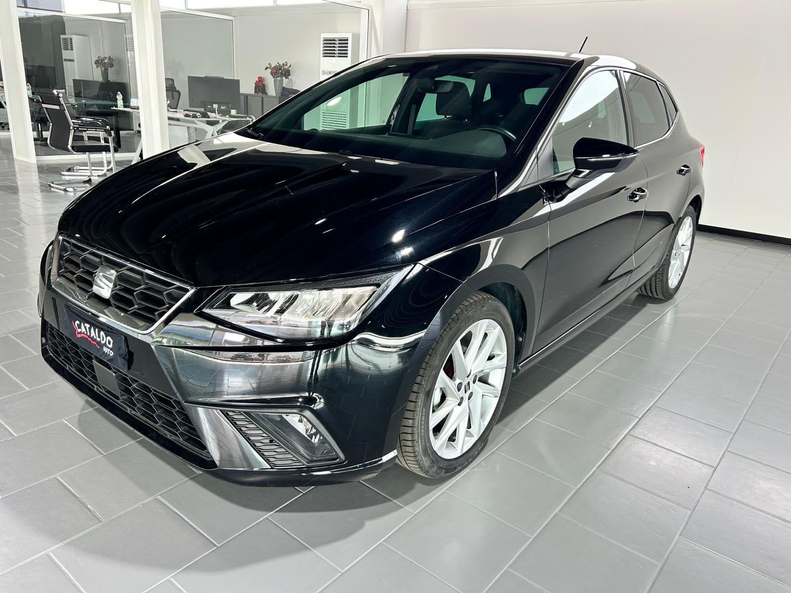 SEAT Ibiza V 2017 1.0 ecotsi FR 95cv - Miniatura 1