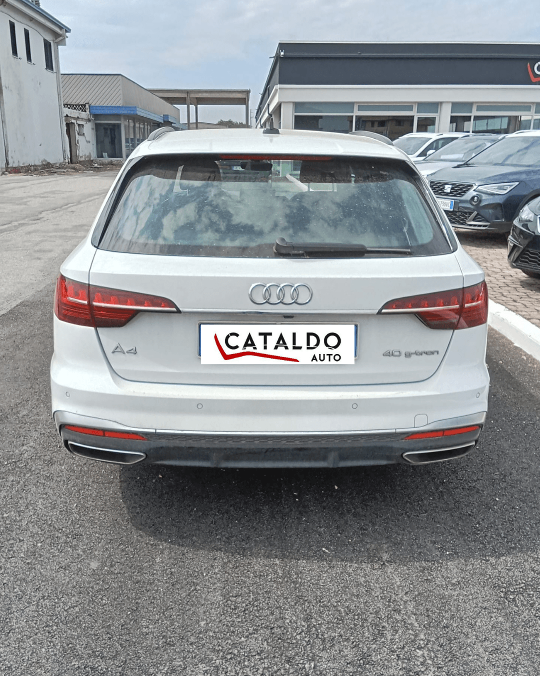 Audi A4  Avant 40 2.0 g-tron S Line edition 170cv s-tronic - Miniatura 4